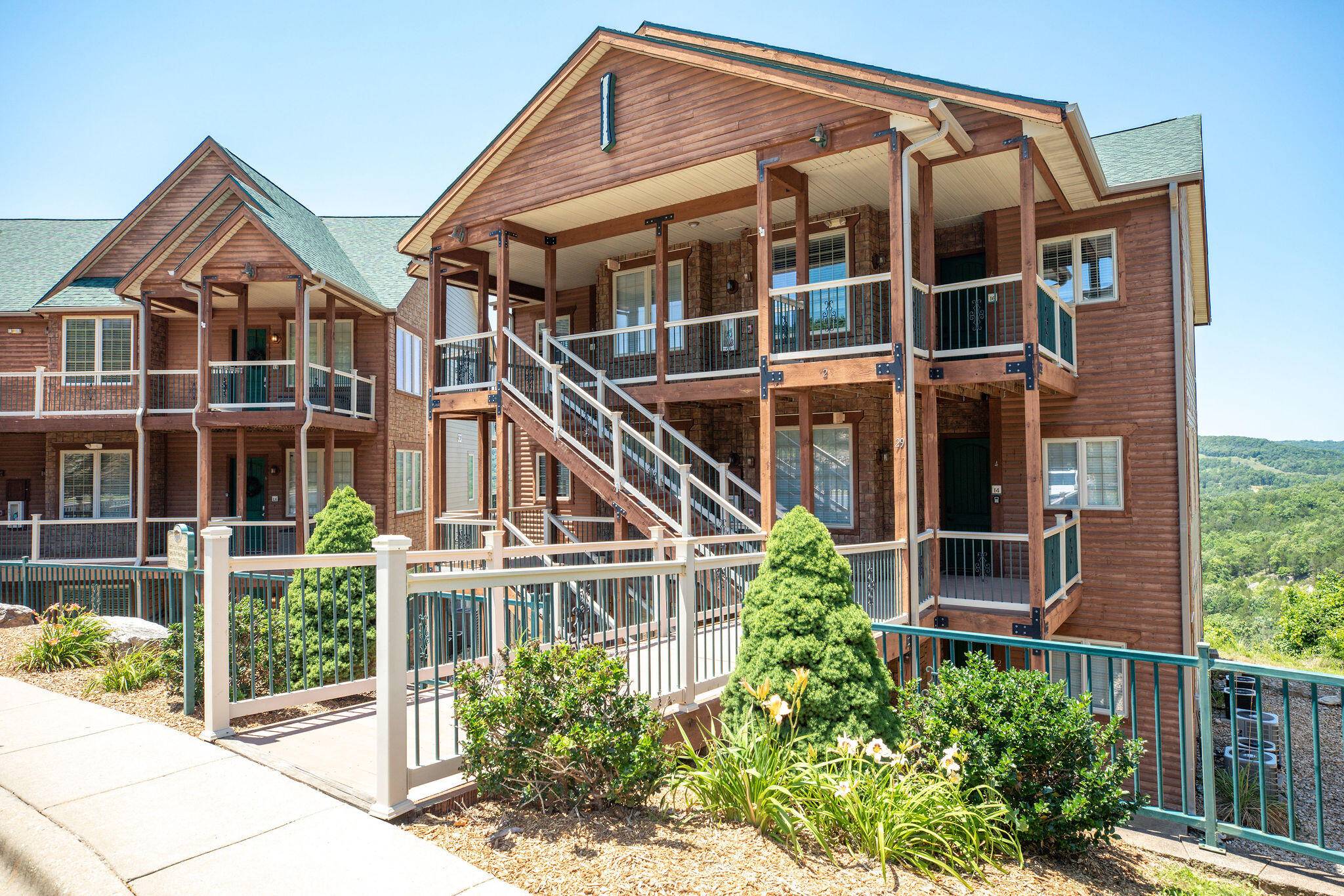 29 Stone Cliff CIR #Unit 6, Branson, MO 65616