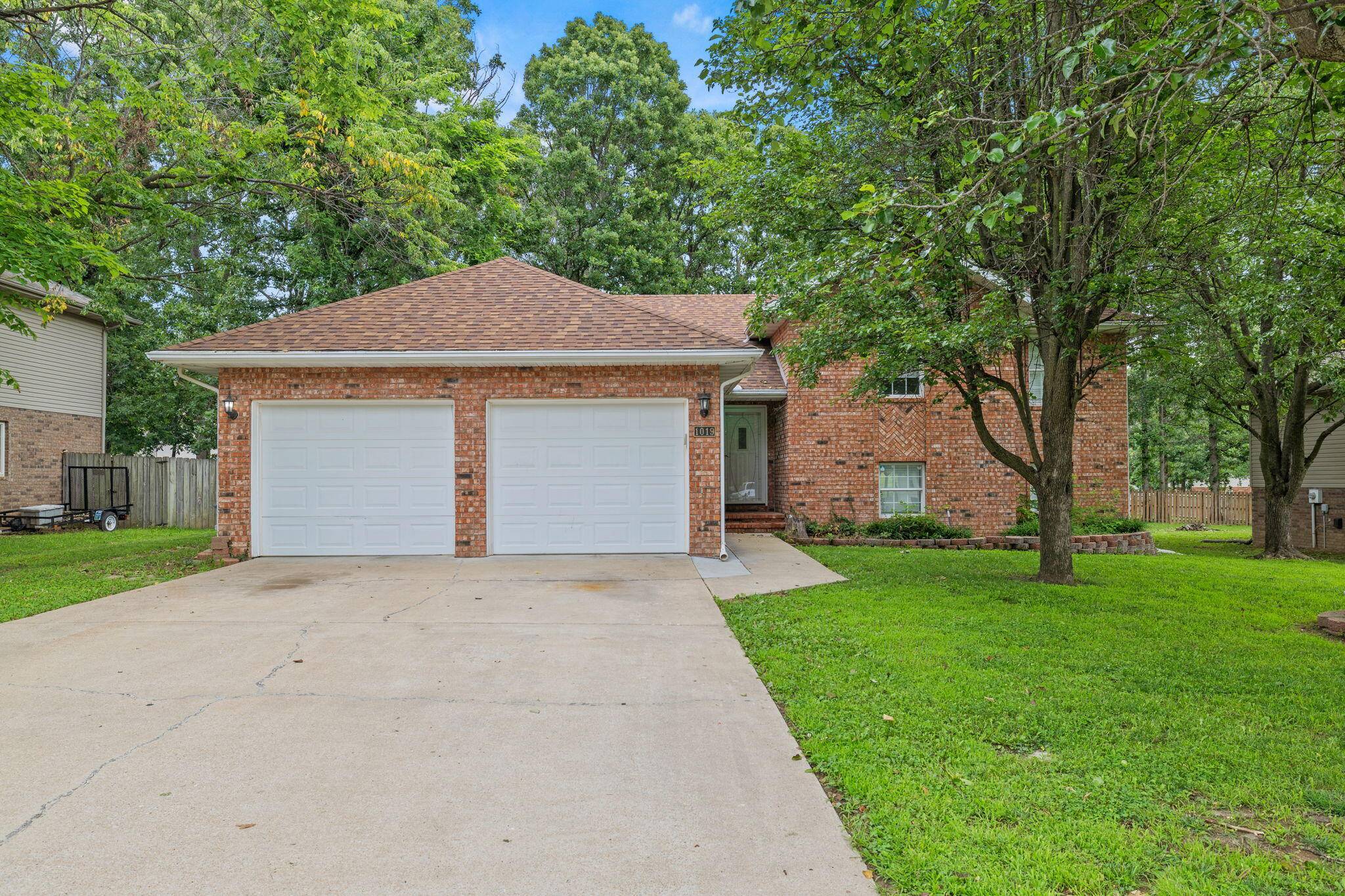 1019 Daniels ST, Aurora, MO 65605