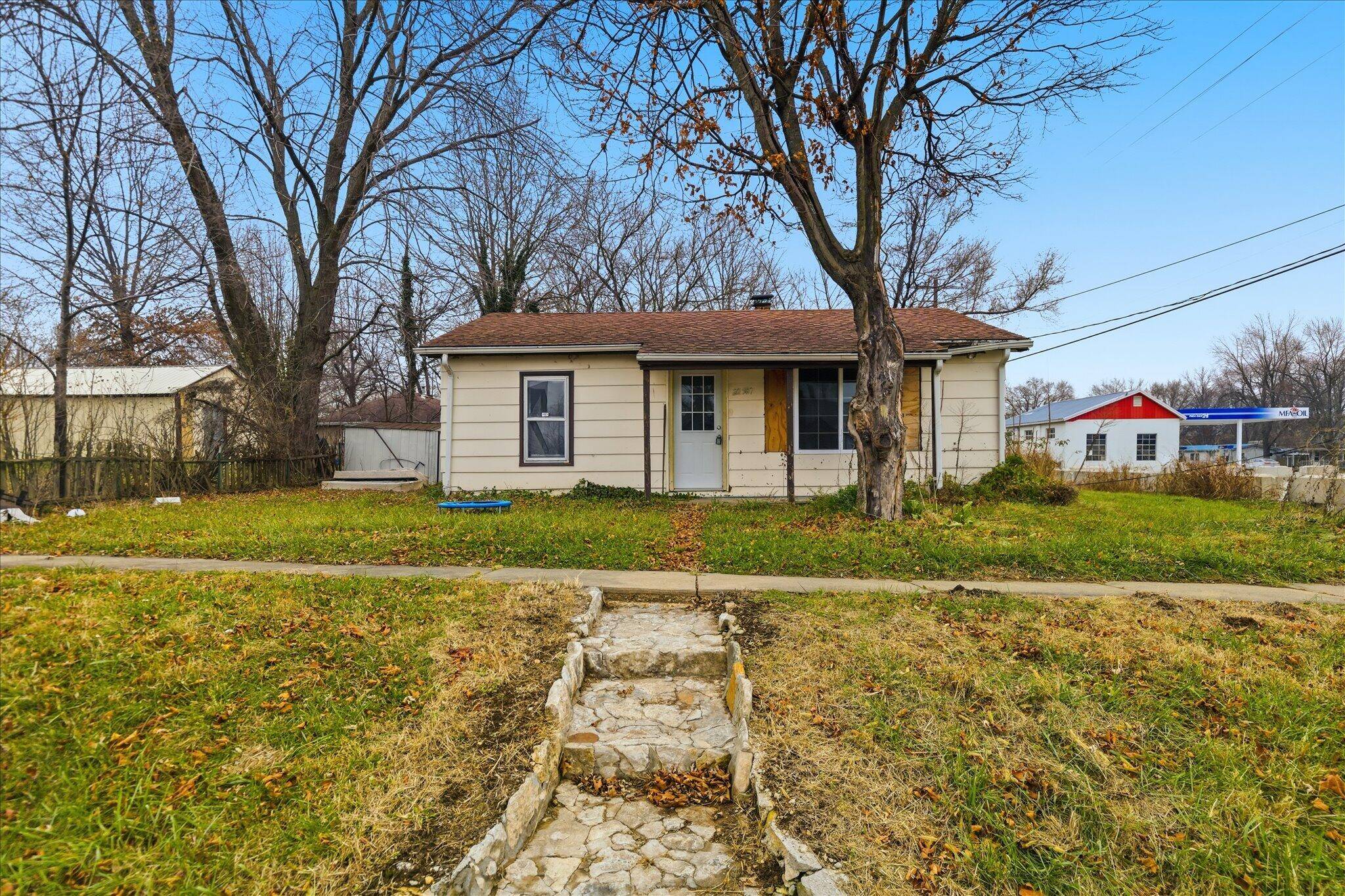 22587 Gentry ST, Weaubleau, MO 65774