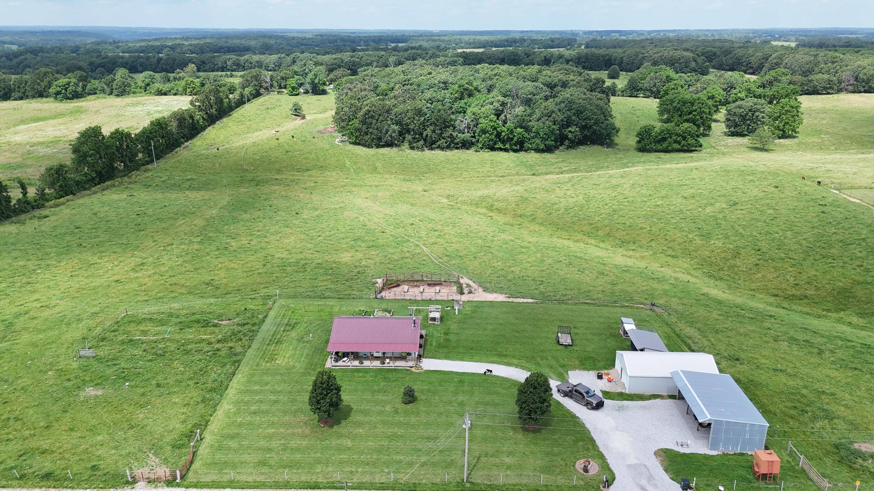 2395 Farm Road 1170, Verona, MO 65769