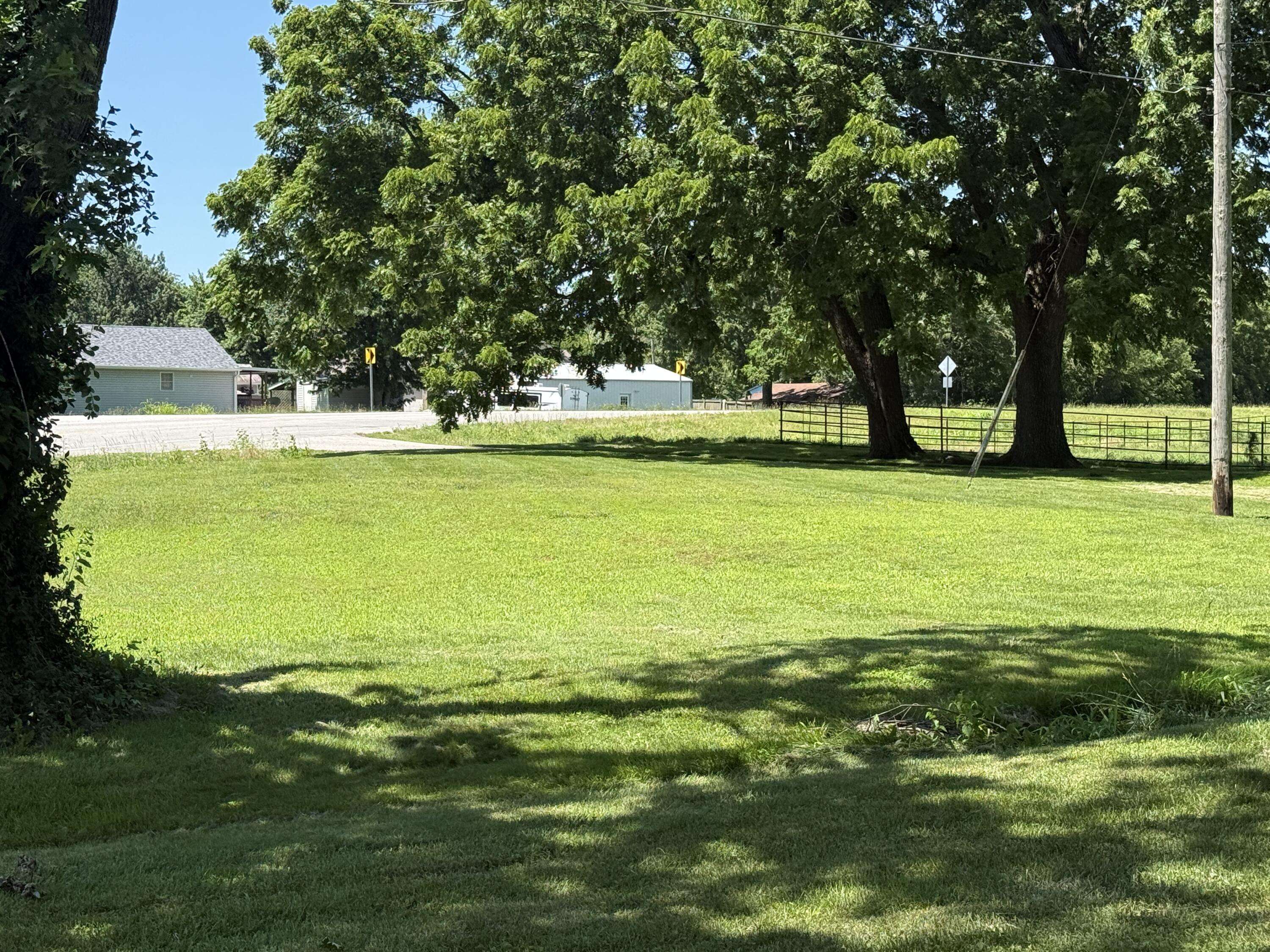 1215 N Marshall ST, Rogersville, MO 65742