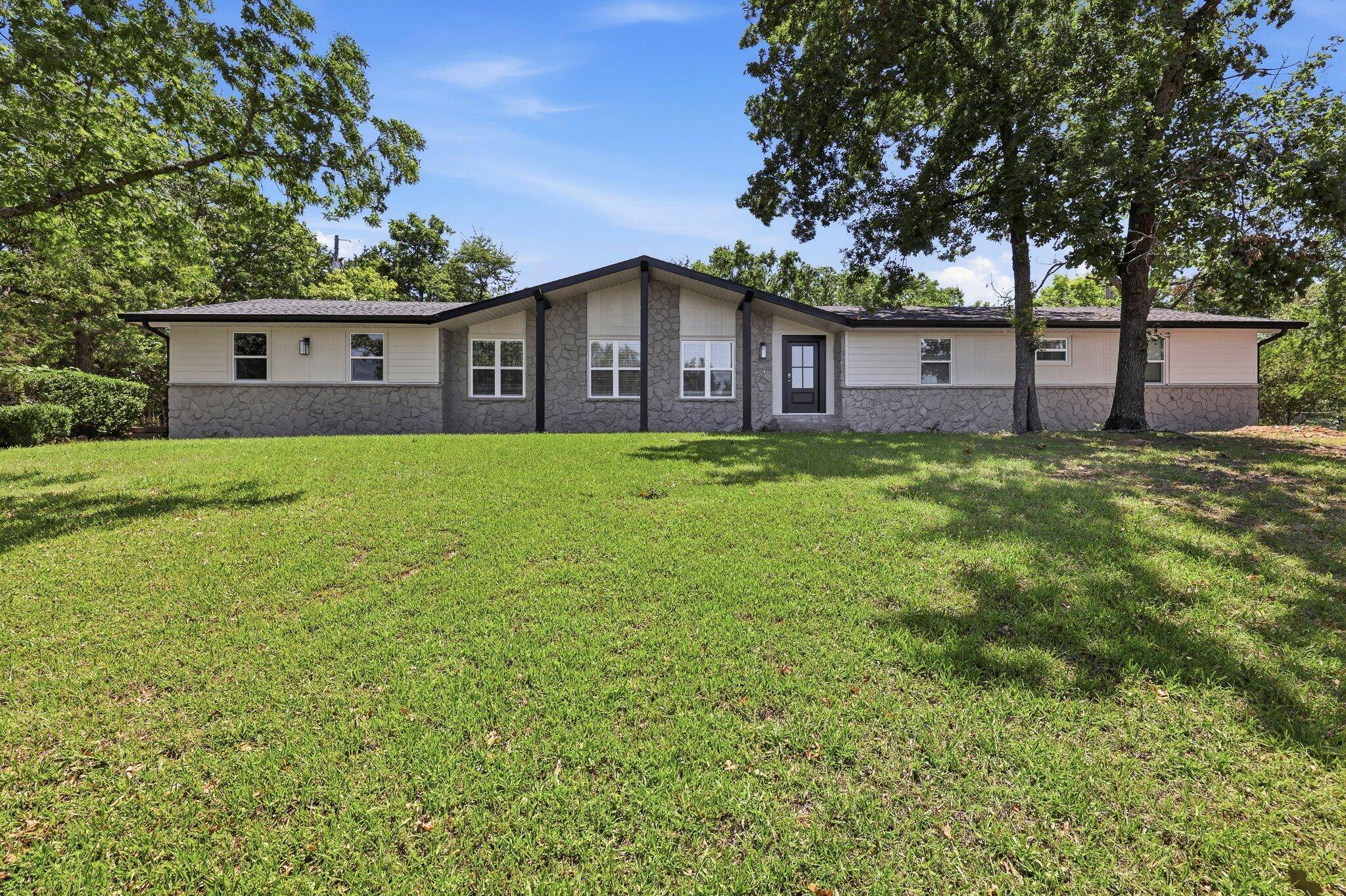 395 Caudill WAY, Branson, MO 65616