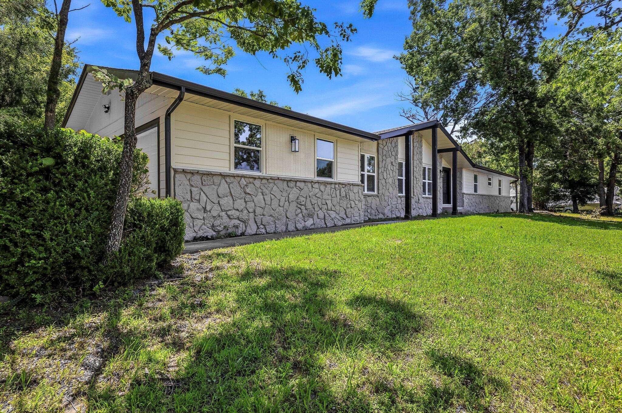 395 Caudill WAY, Branson, MO 65616