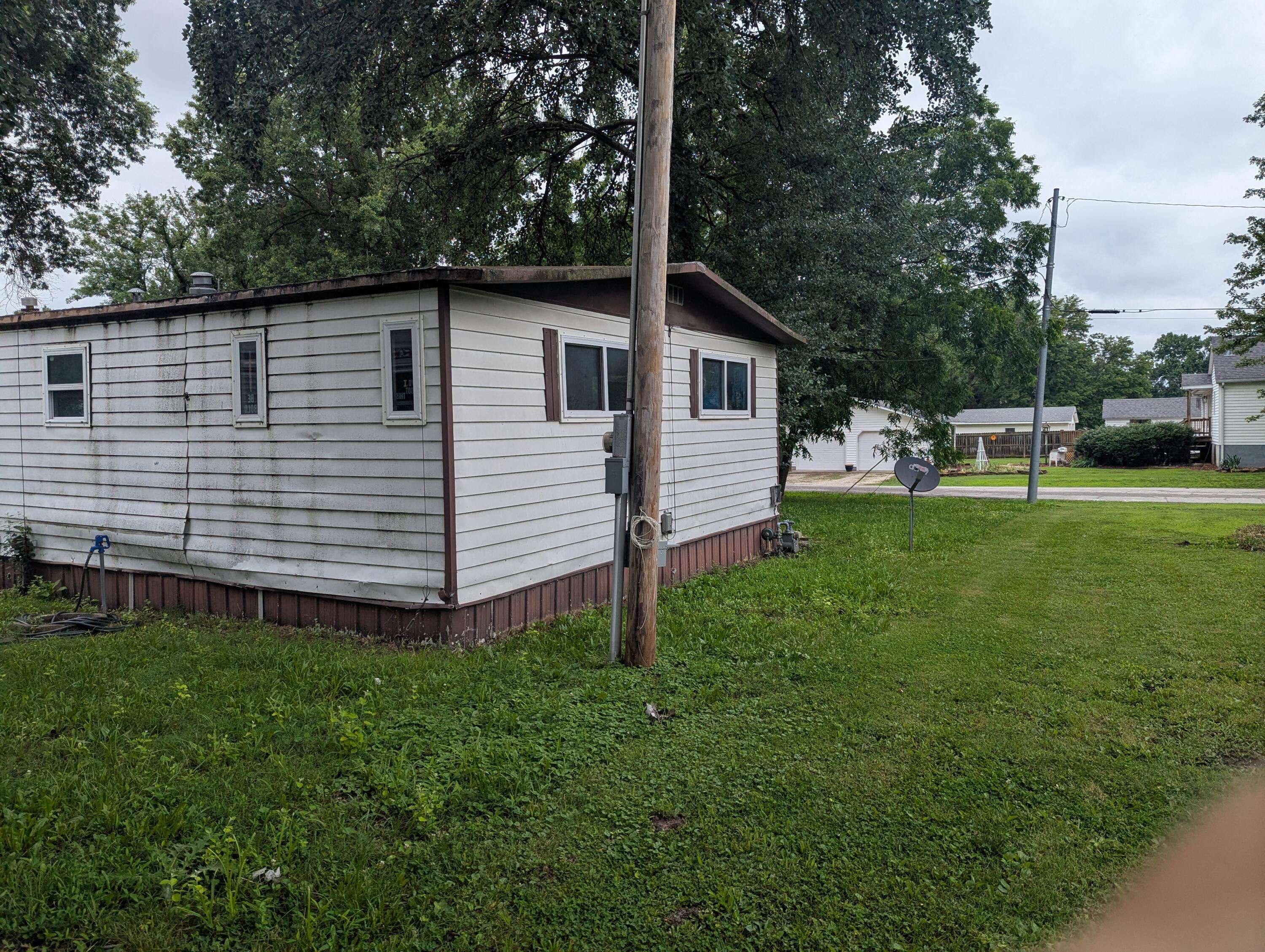 103 E 5th ST, Lamar, MO 64759