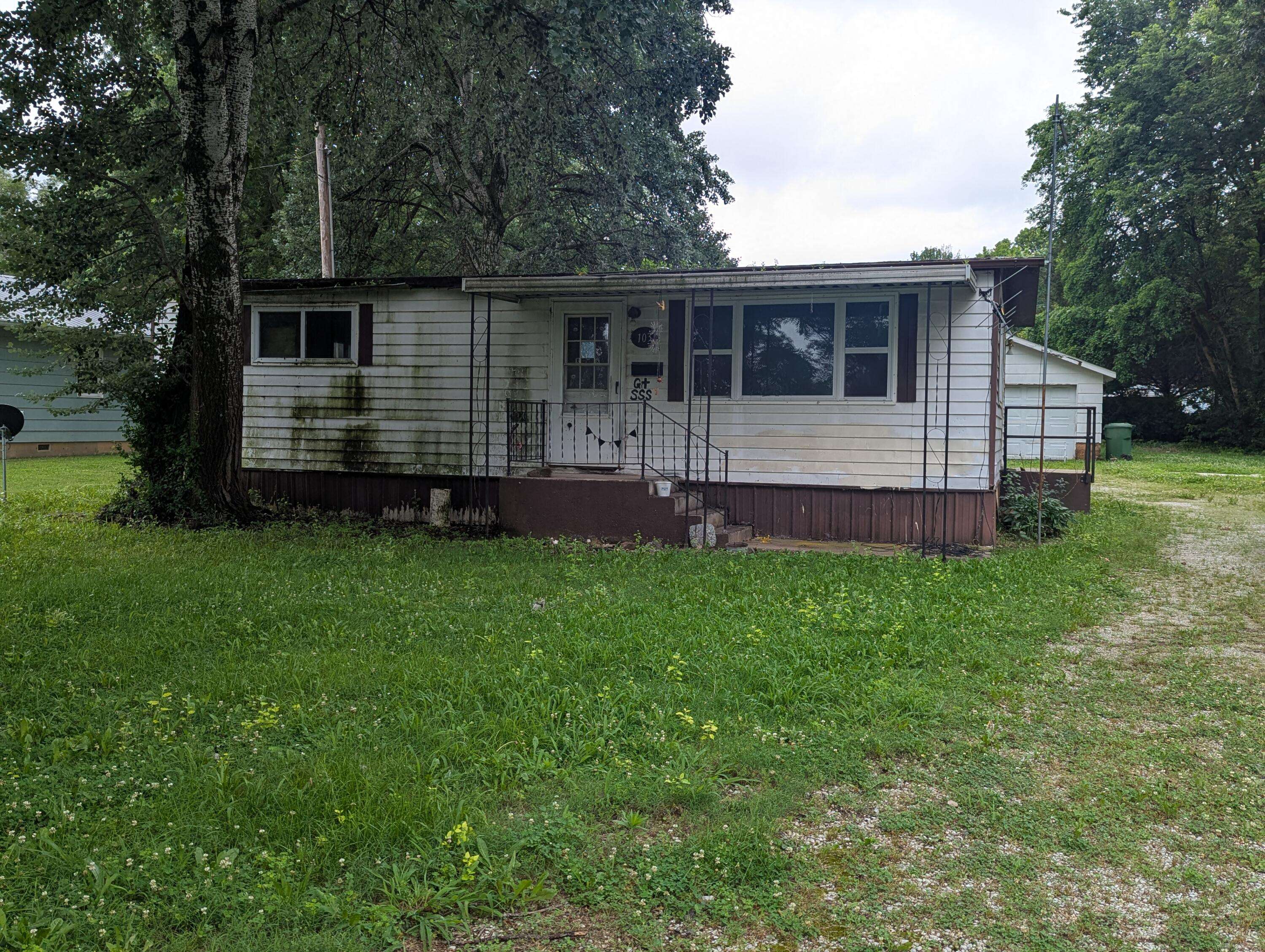 103 E 5th ST, Lamar, MO 64759