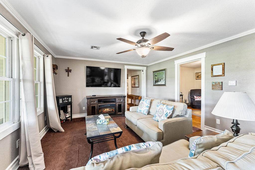 19150 Hereford RD, Neosho, MO 64850
