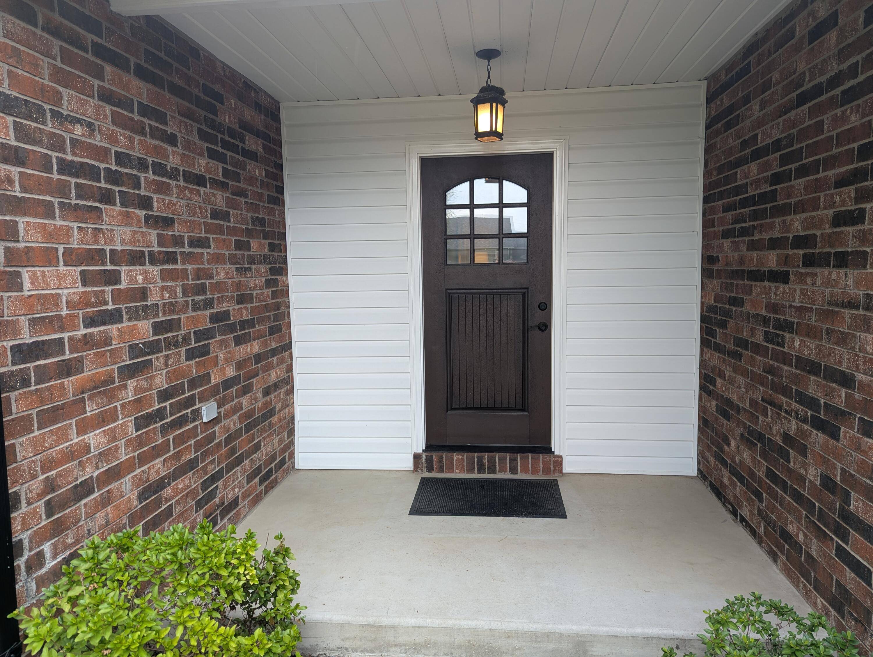 671 N Russell AVE, Bolivar, MO 65613