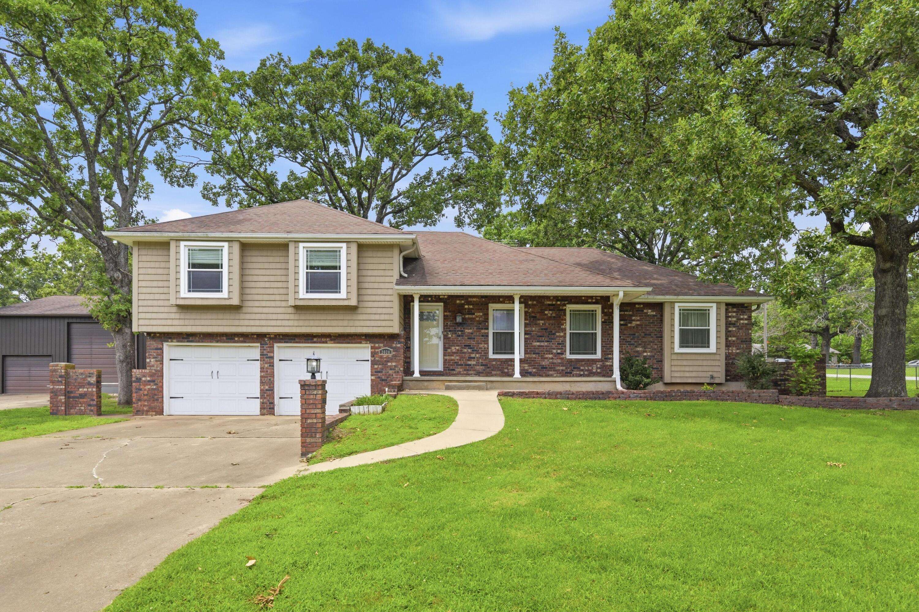 2020 S Eastwood RD, Joplin, MO 64801