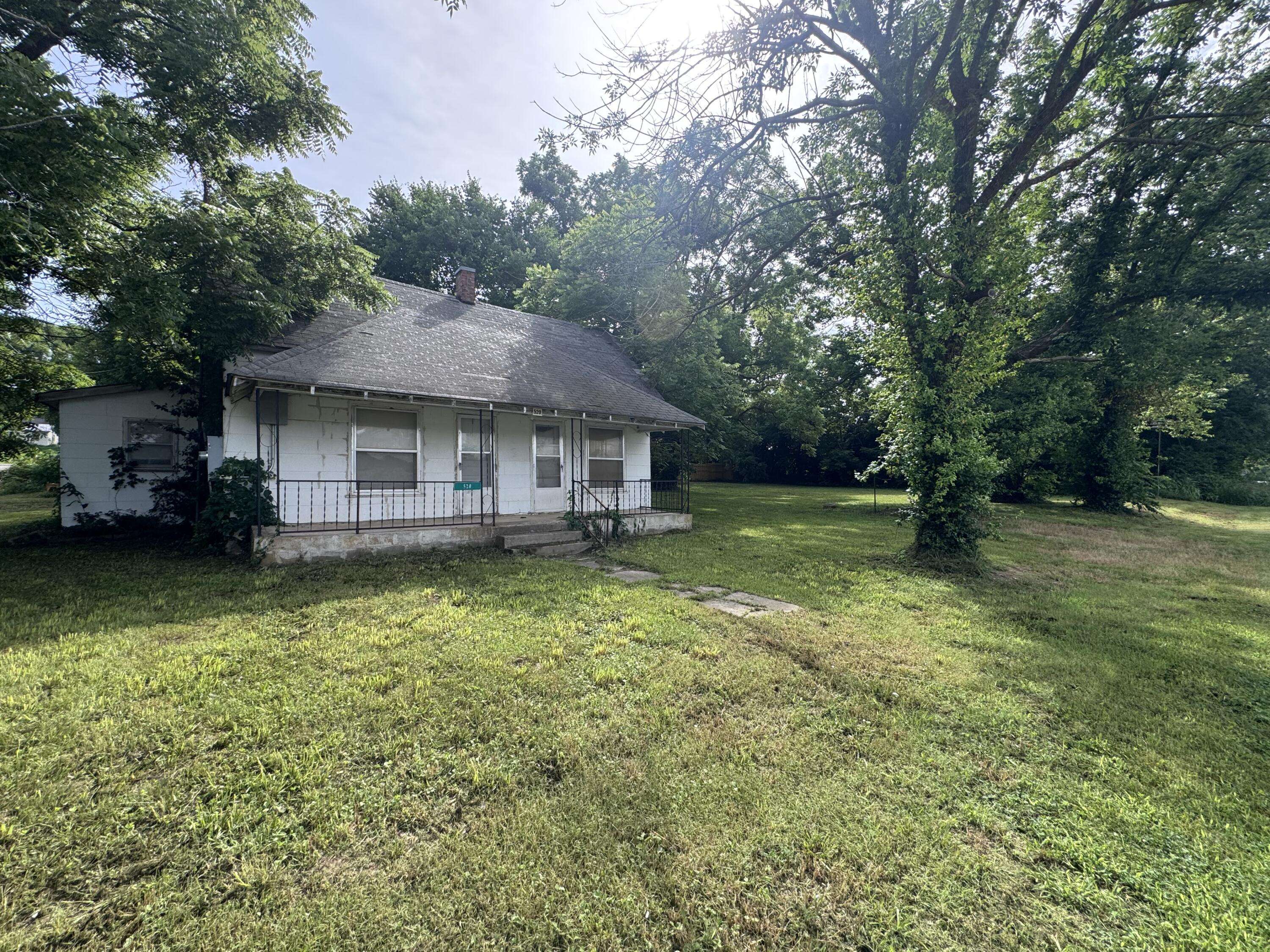 520 Carter ST, Stella, MO 64867