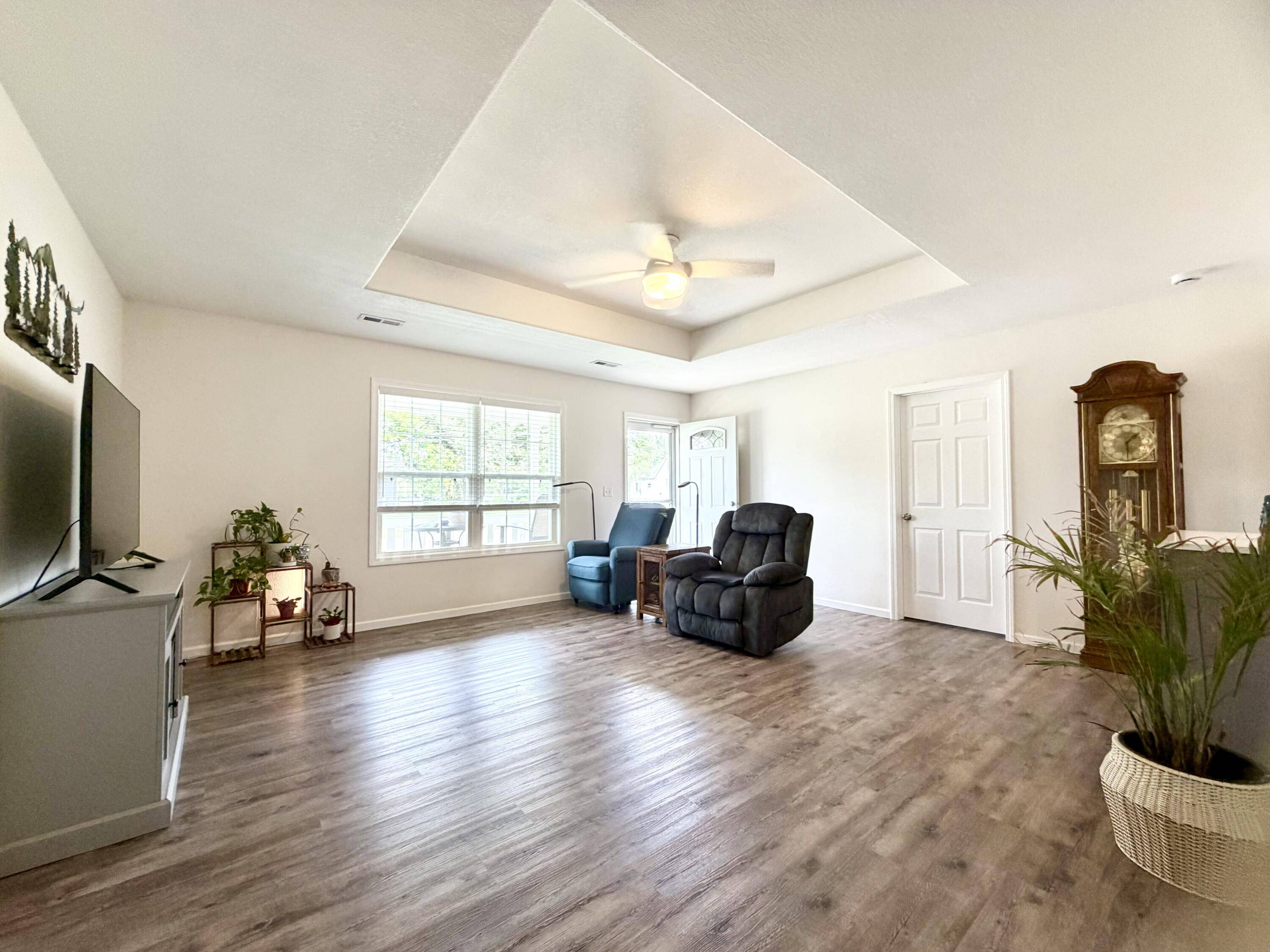 600 N Main ST, El Dorado Springs, MO 64744