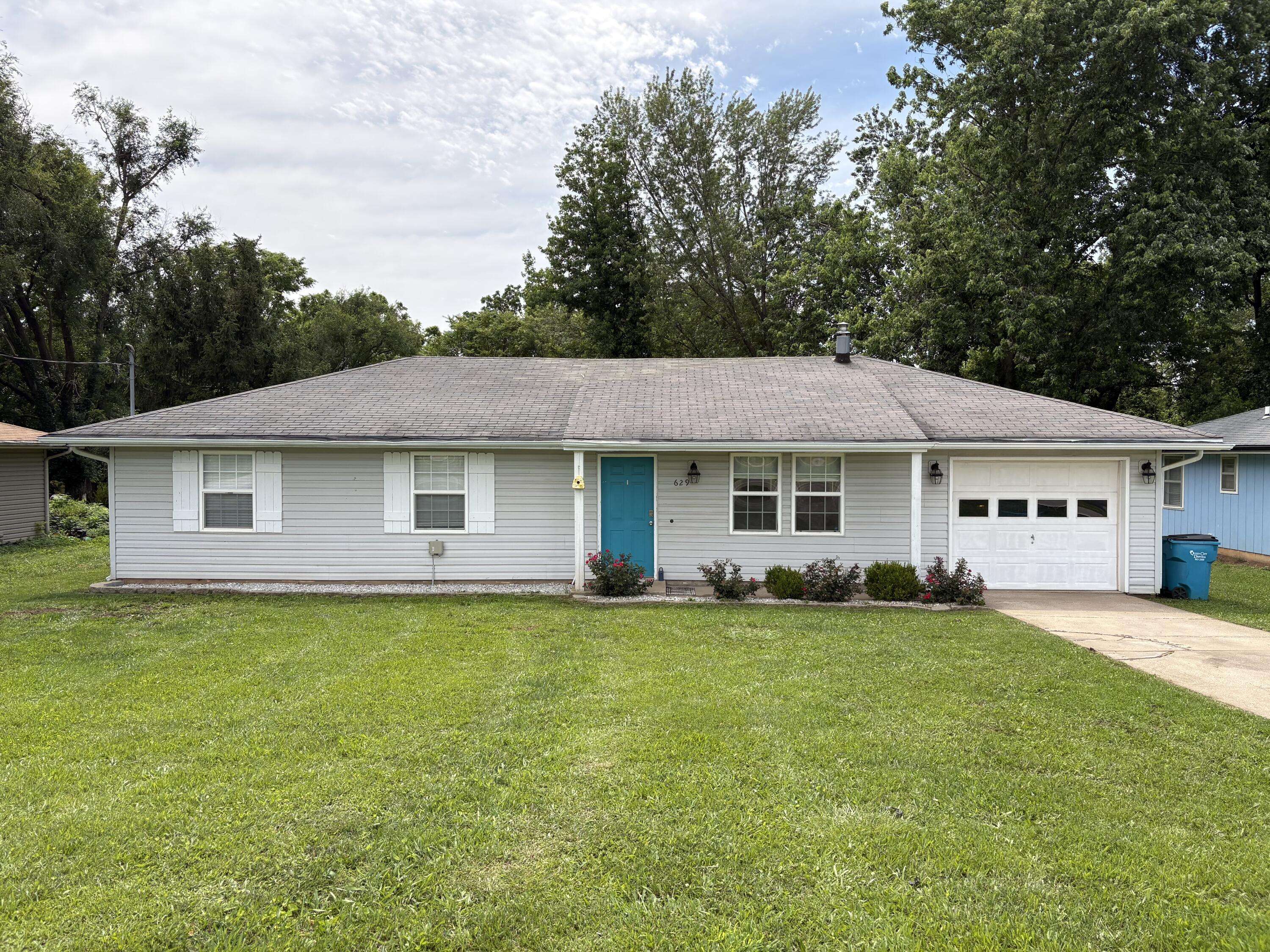 629 S Miller AVE, Springfield, MO 65802