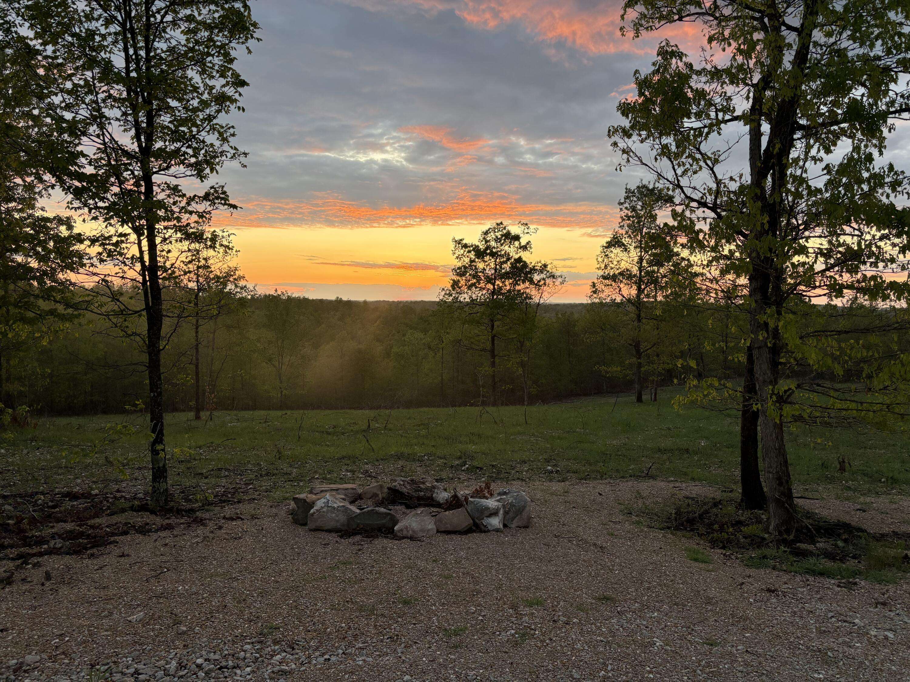 000 County Road Ff-459, Birch Tree, MO 65438