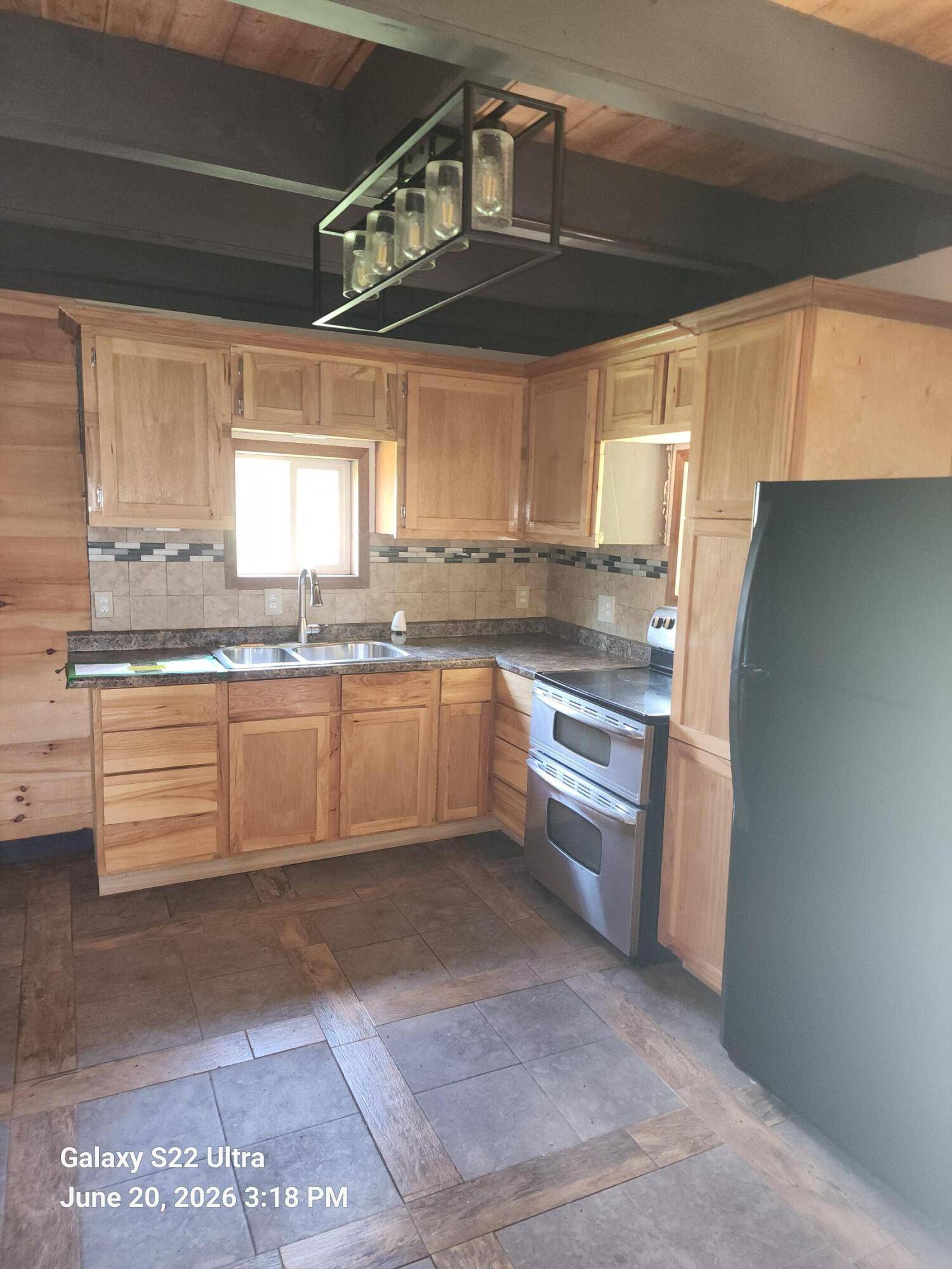 3702 County Road 4910, Willow Springs, MO 65793