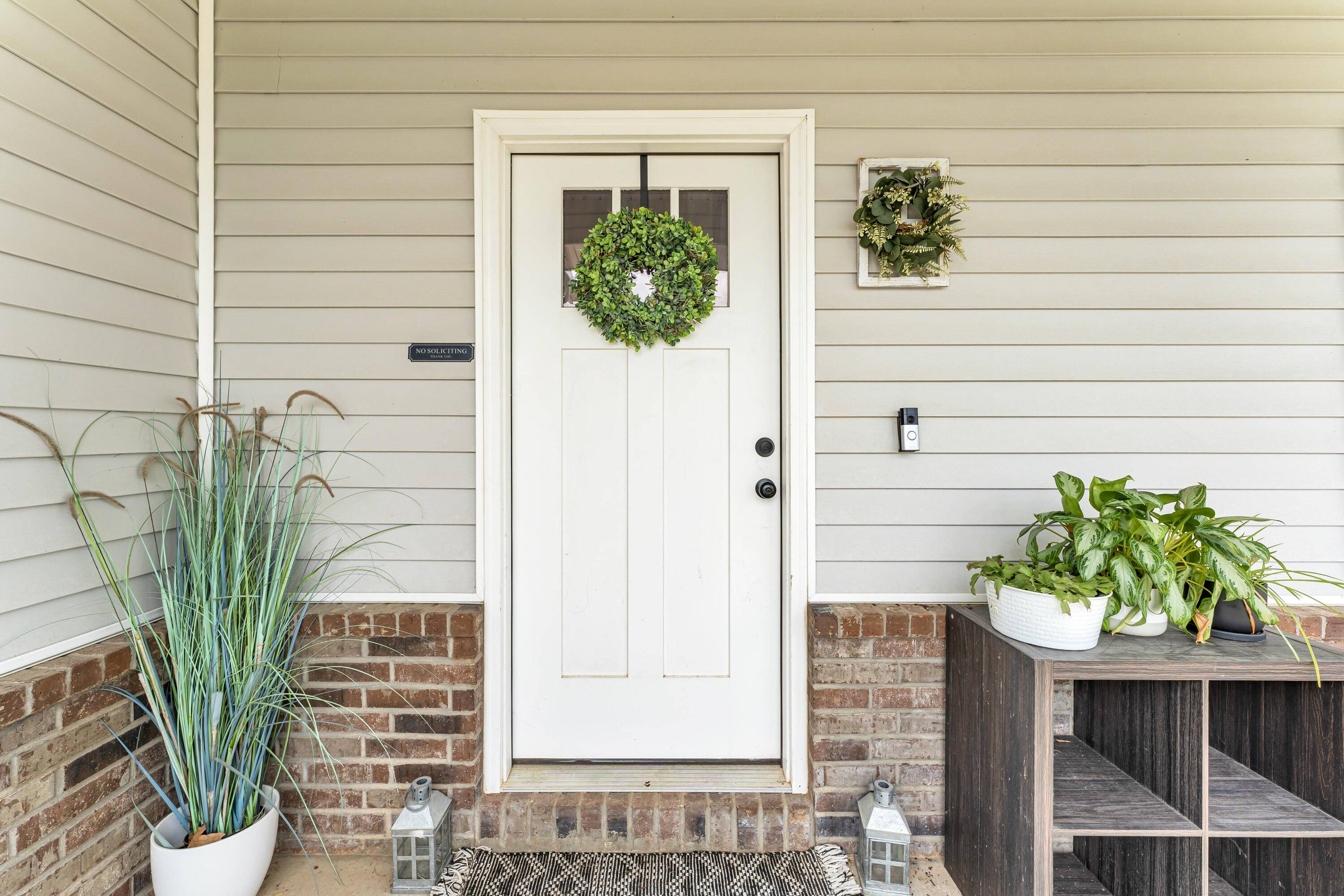 841 E Acacia LN, Nixa, MO 65714