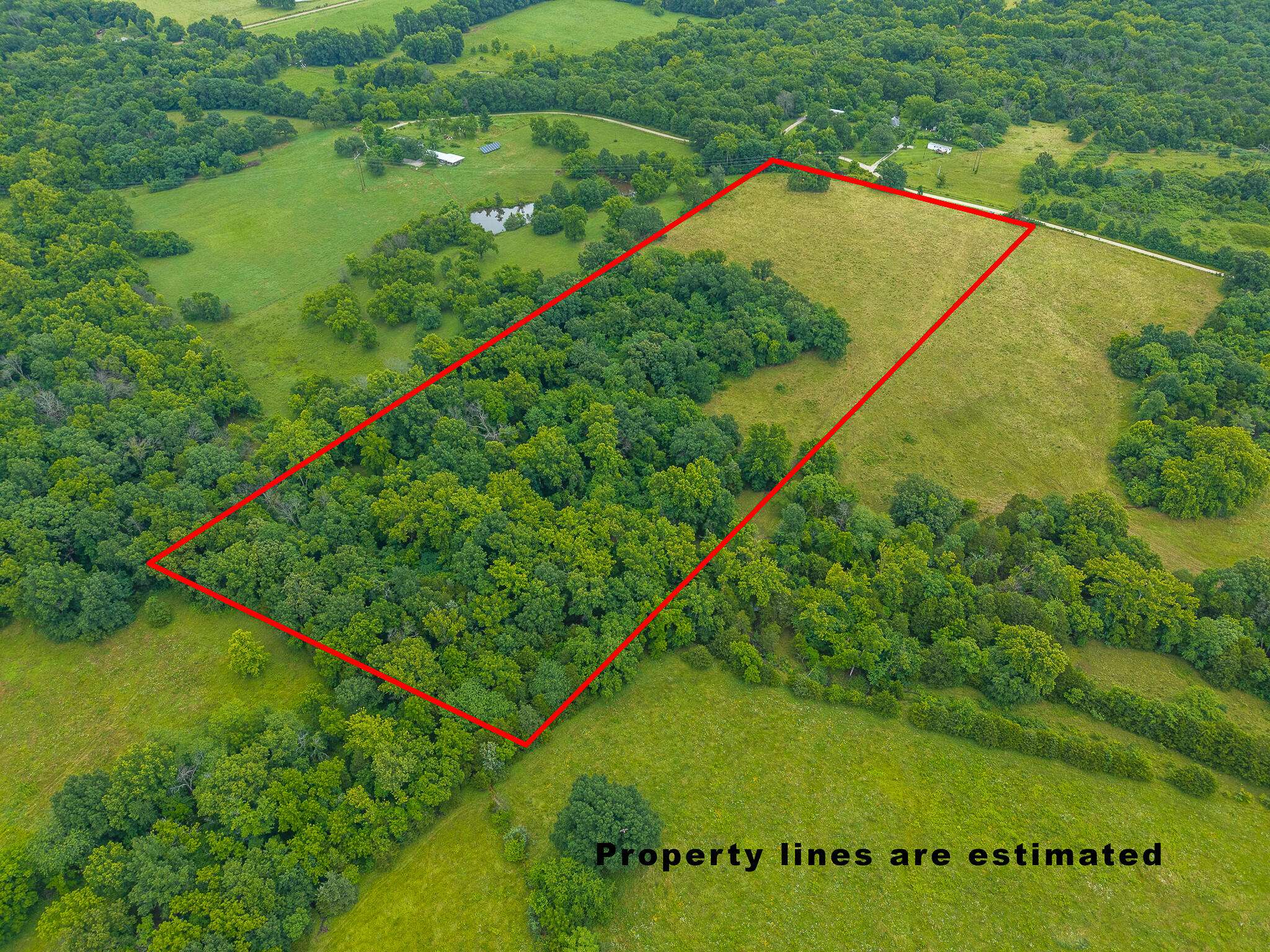 14 State Highway 32, Stockton, MO 65785