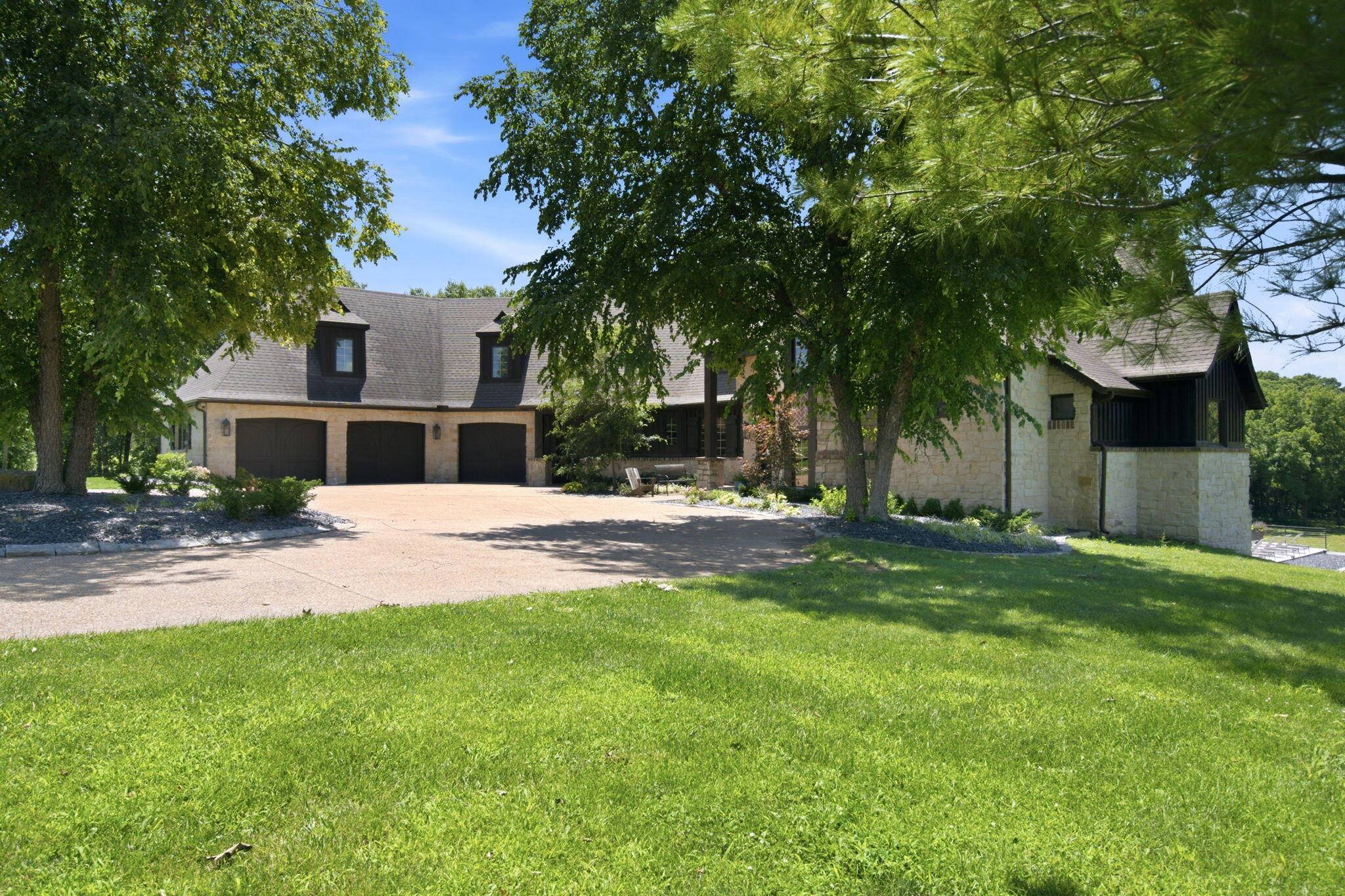 2632 State Highway B, Rogersville, MO 65742