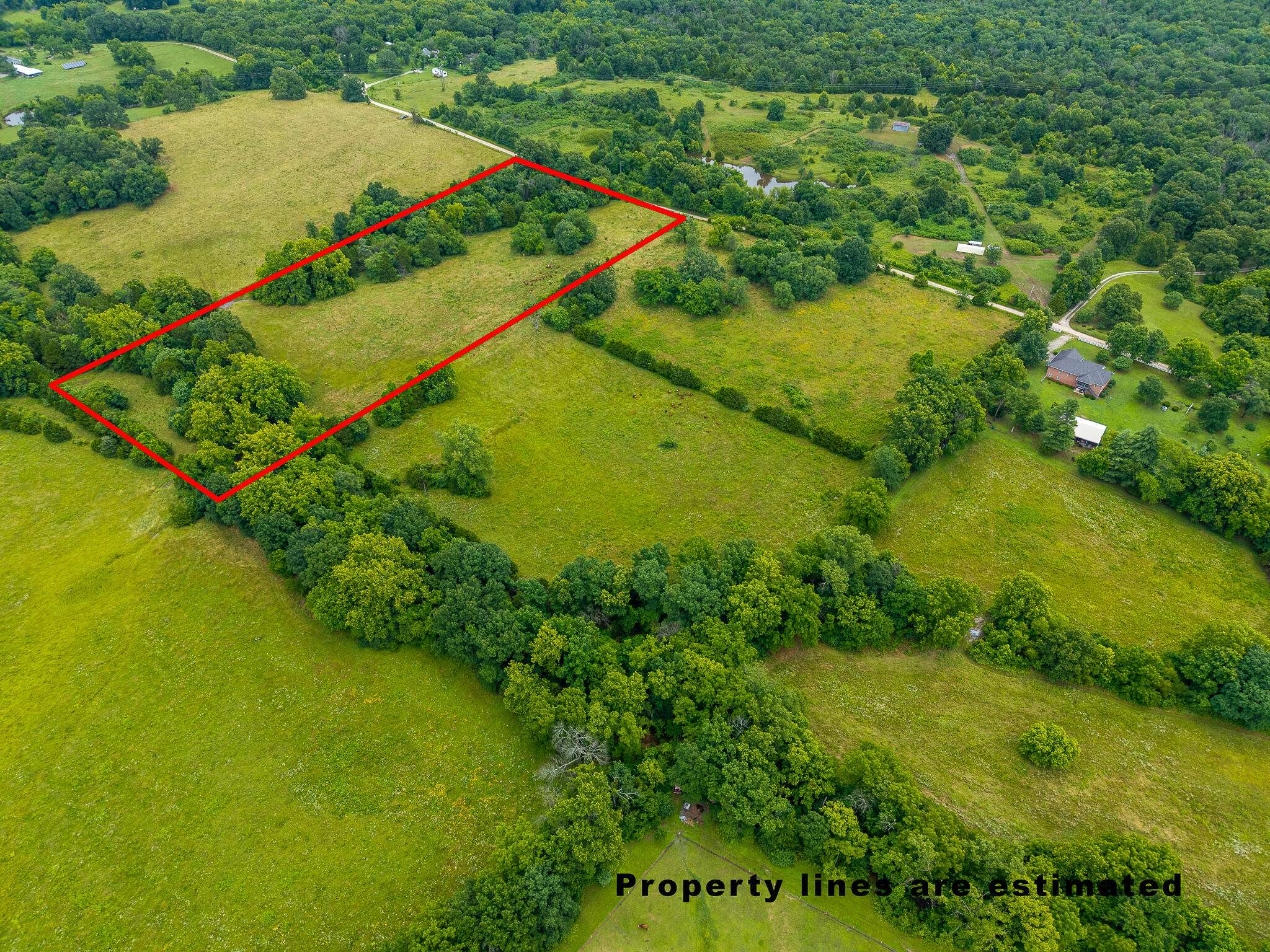 17 State Highway 32, Stockton, MO 65785