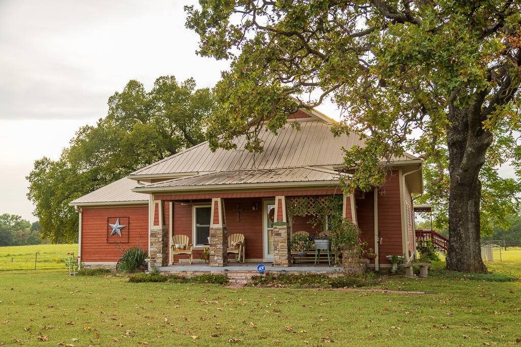 10374 S 1575 RD, Nevada, MO 64772