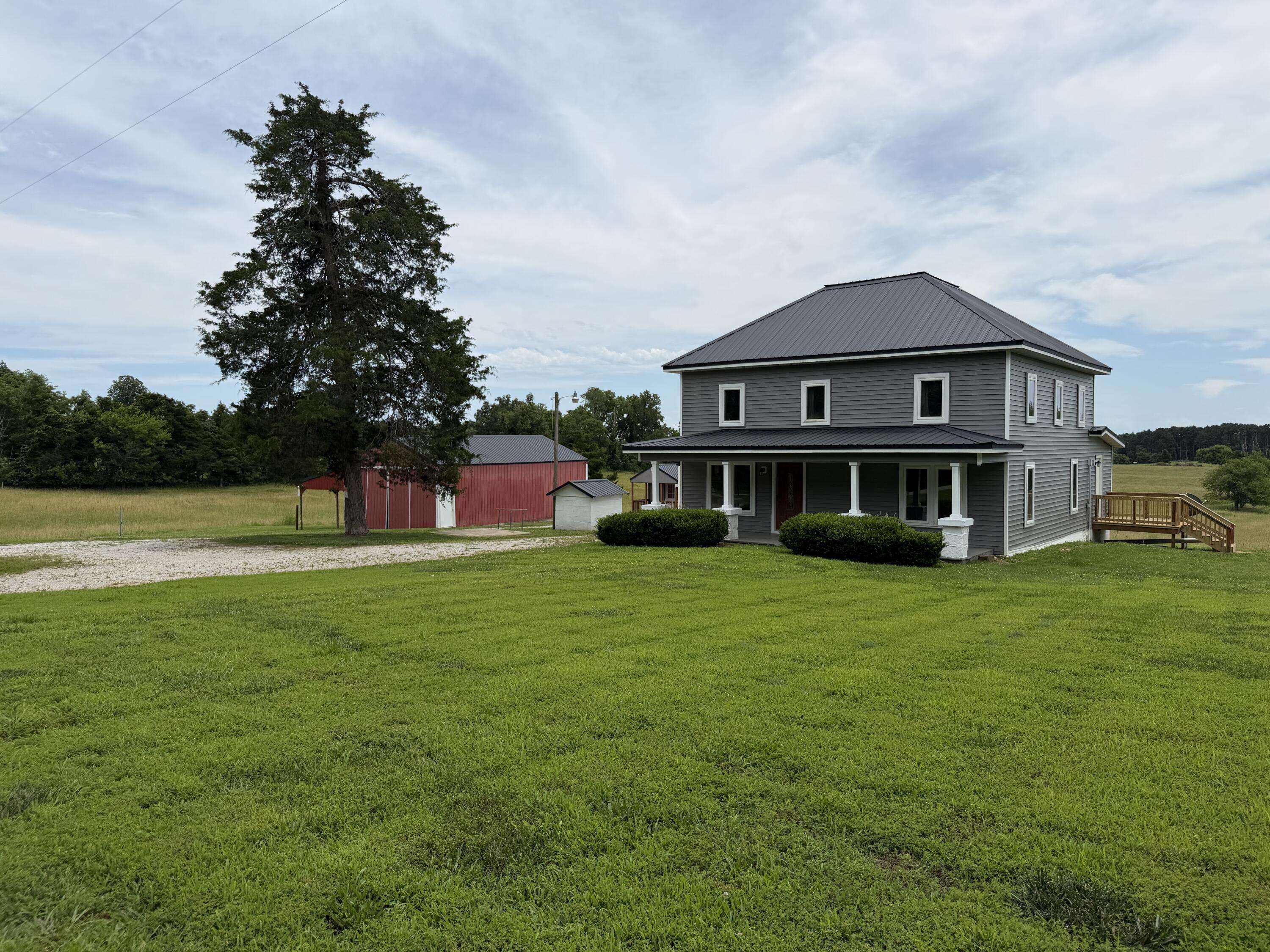 1974 County Road 5800, Willow Springs, MO 65793
