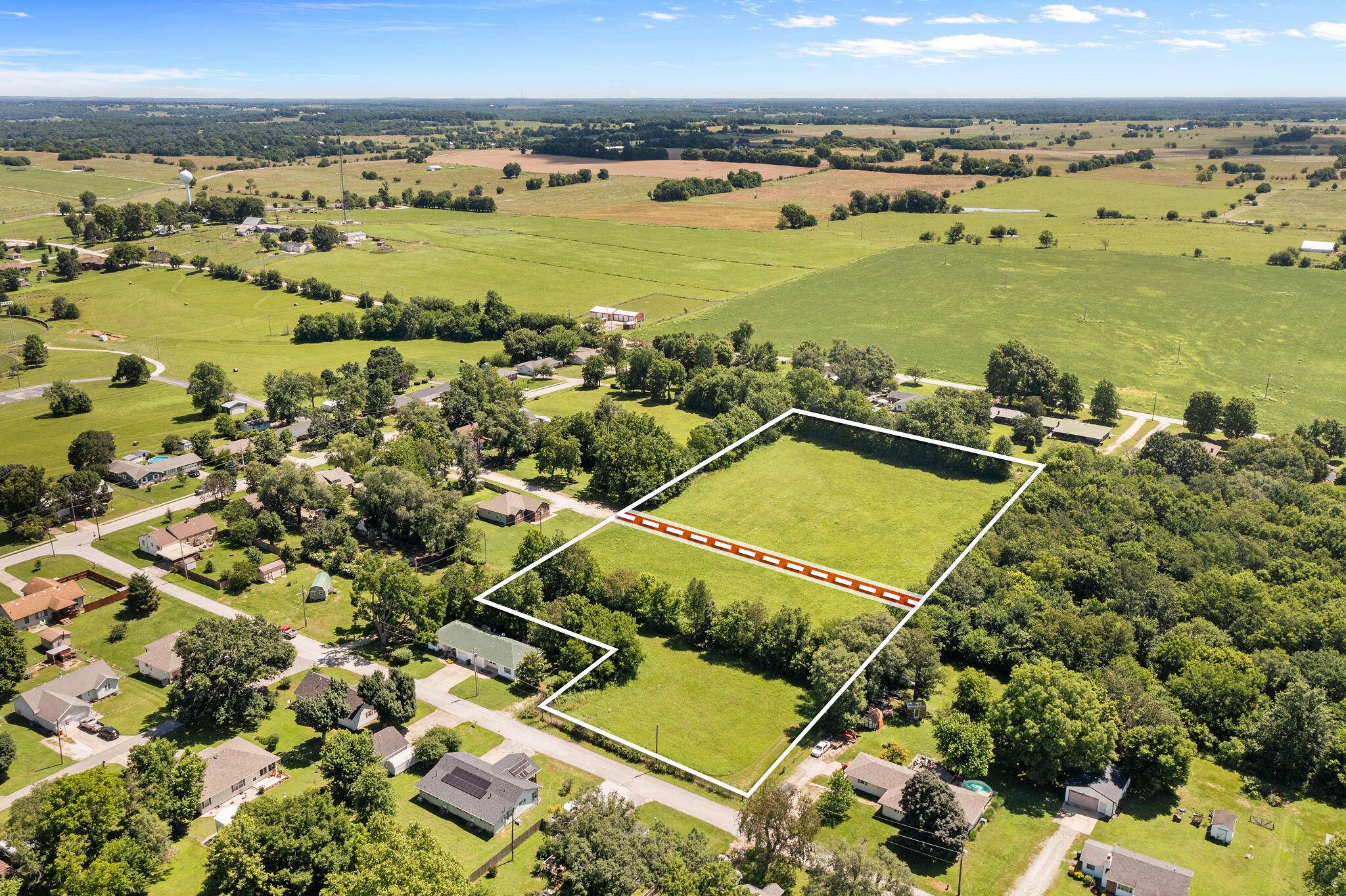 000 N Piper, Ash Grove, MO 65604