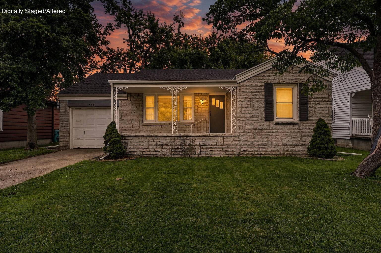 1328 E University ST, Springfield, MO 65804