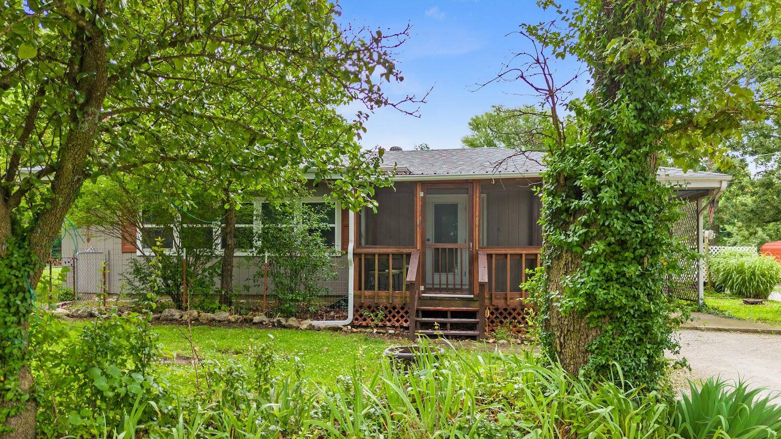 19536 State Highway 112, Cassville, MO 65625