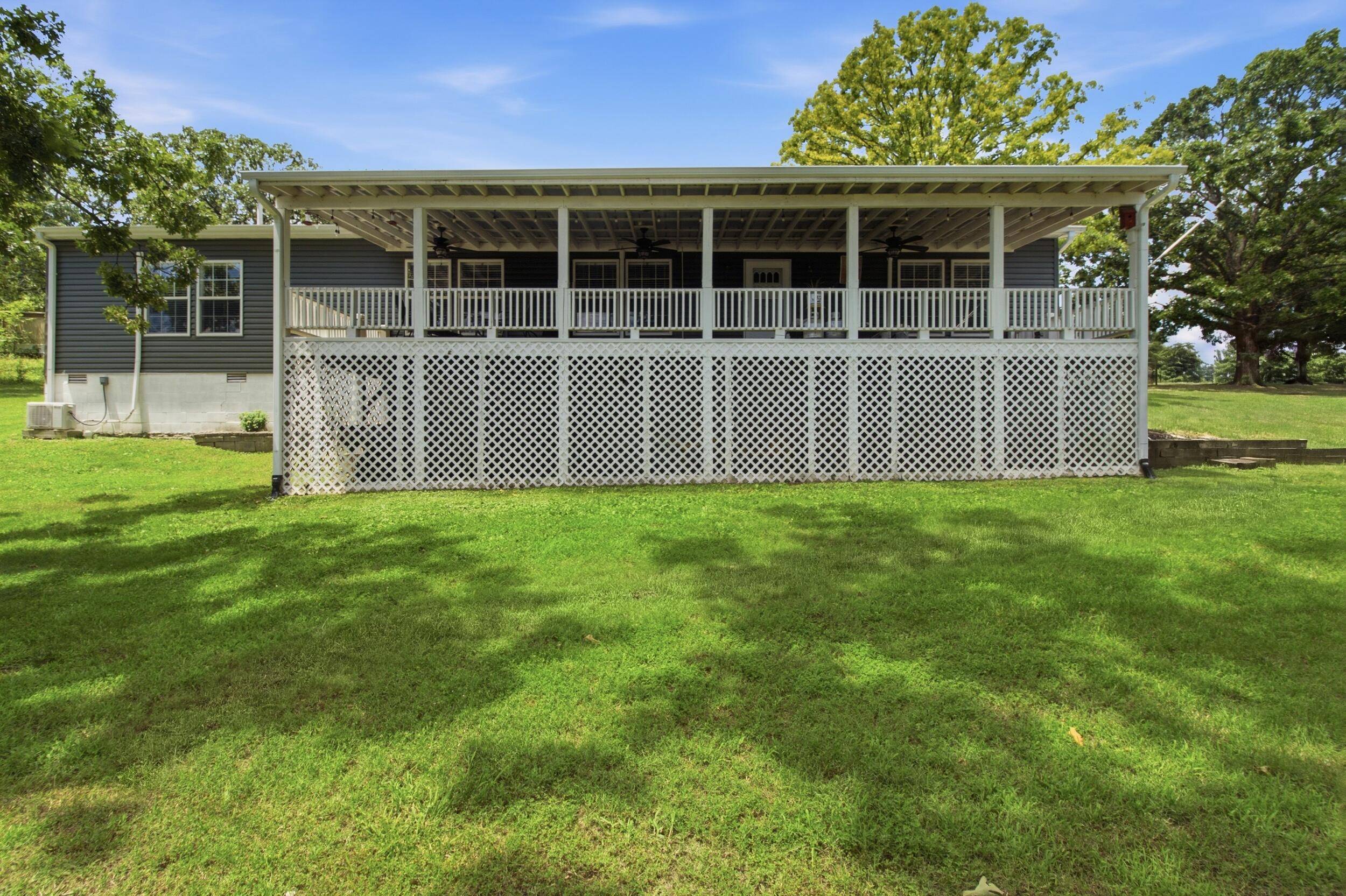 66 Cristin LN, Galena, MO 65656