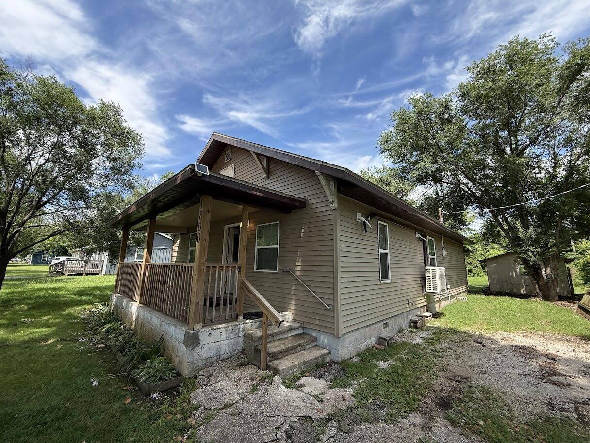 1800 N Oak Grove AVE, Springfield, MO 65803