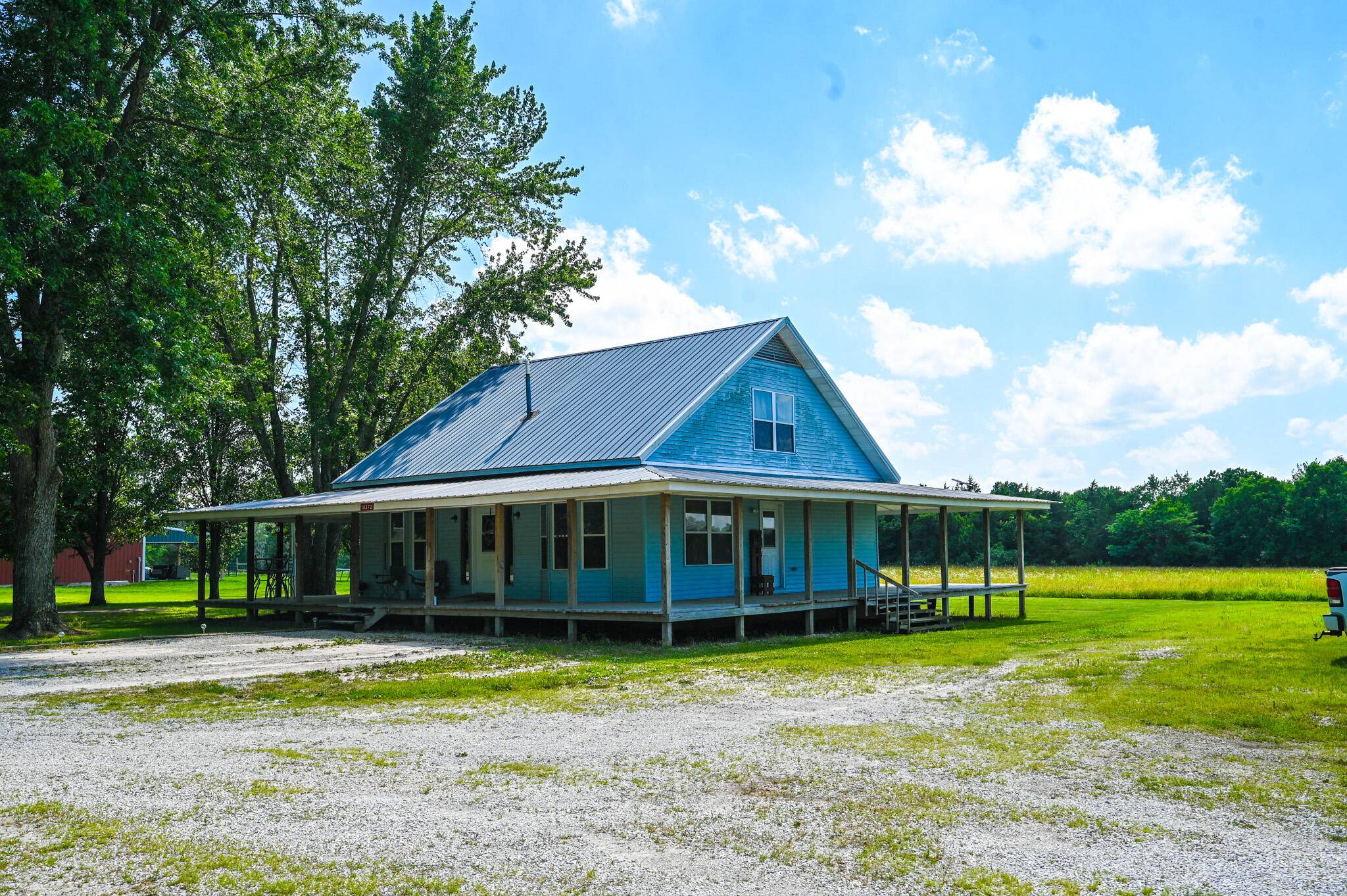 18272 N Hampton DR, Wheatland, MO 65779