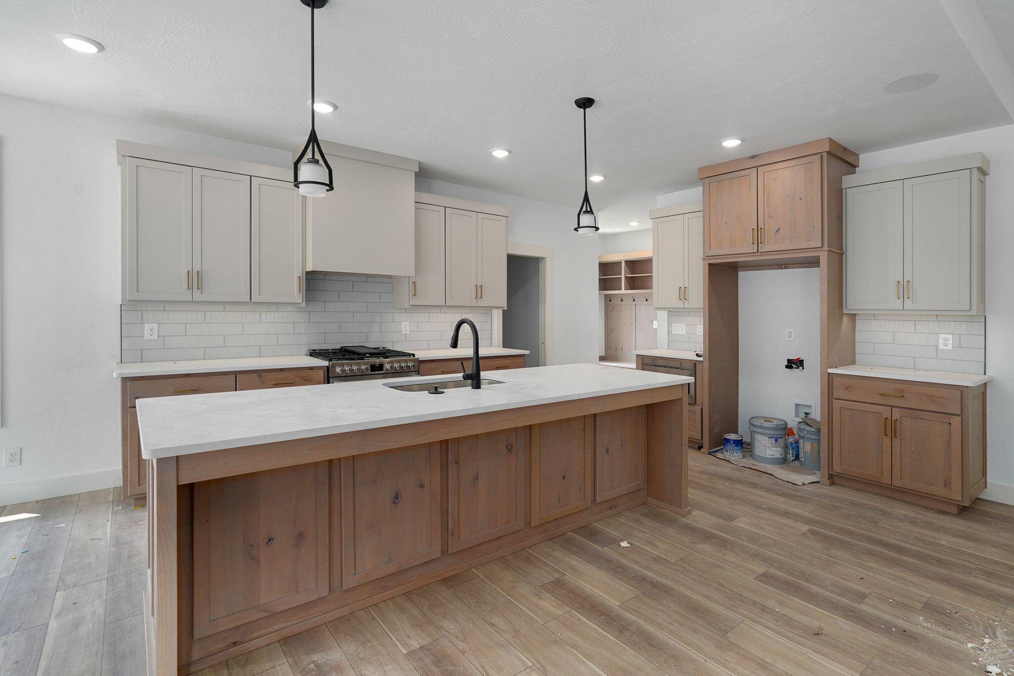 2950 W Marty ST, Springfield, MO 65810