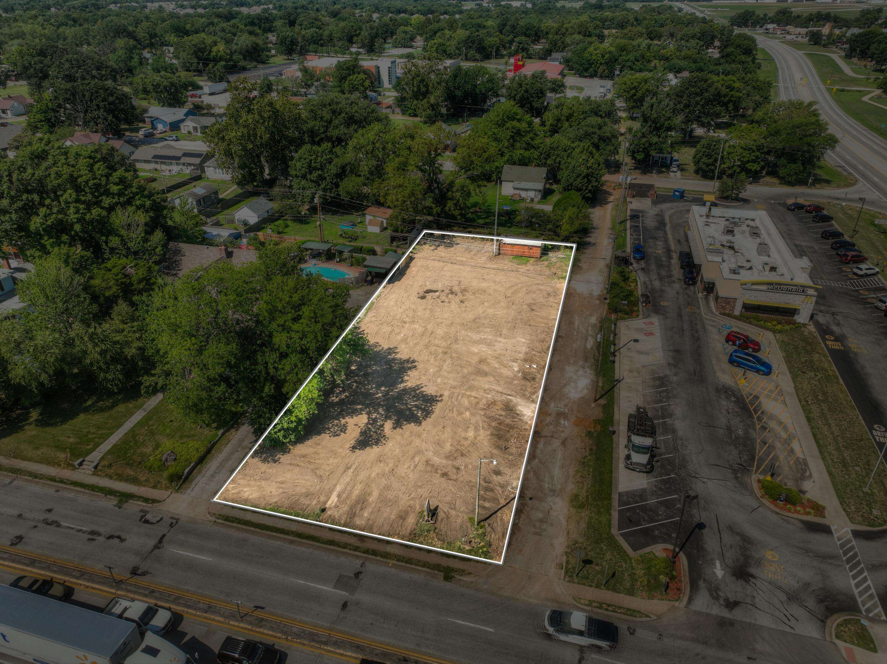 502 S Madison ST, Webb City, MO 64870