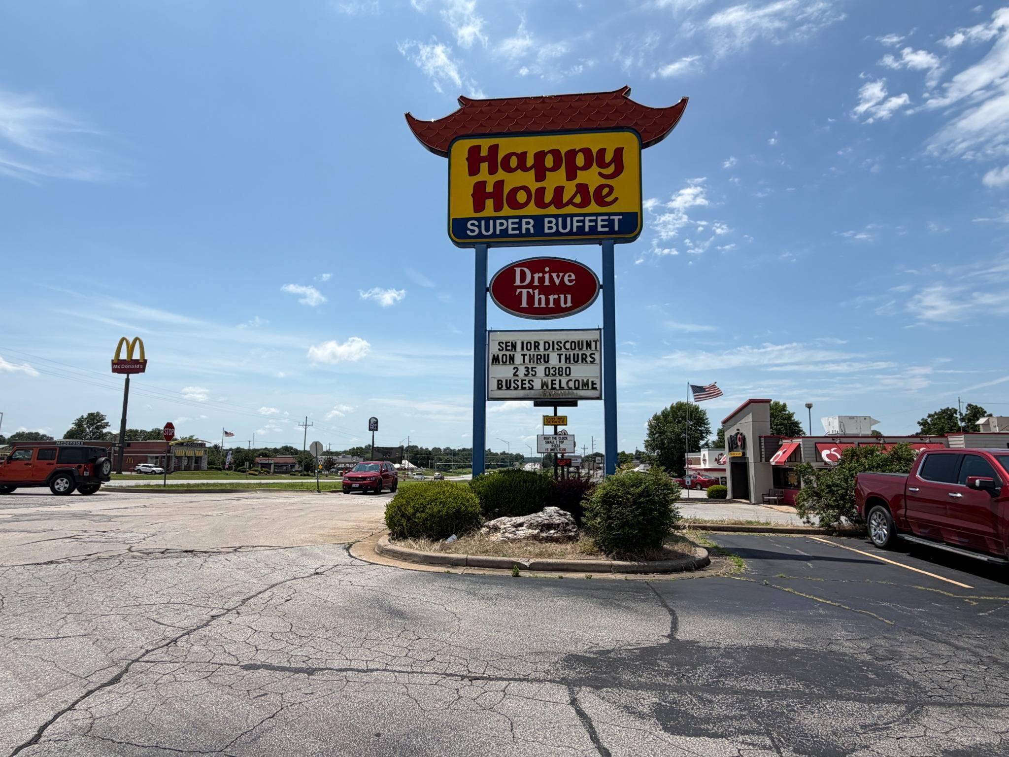 840 U.S. 60, Monett, MO 65708