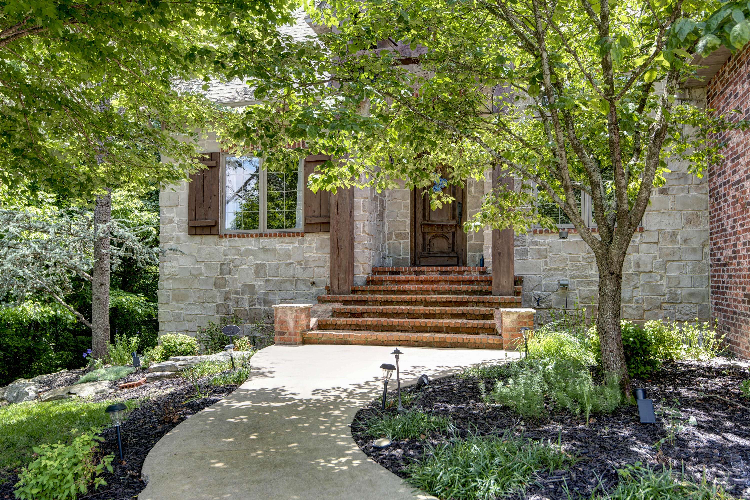 6116 S Danforth AVE, Springfield, MO 65804