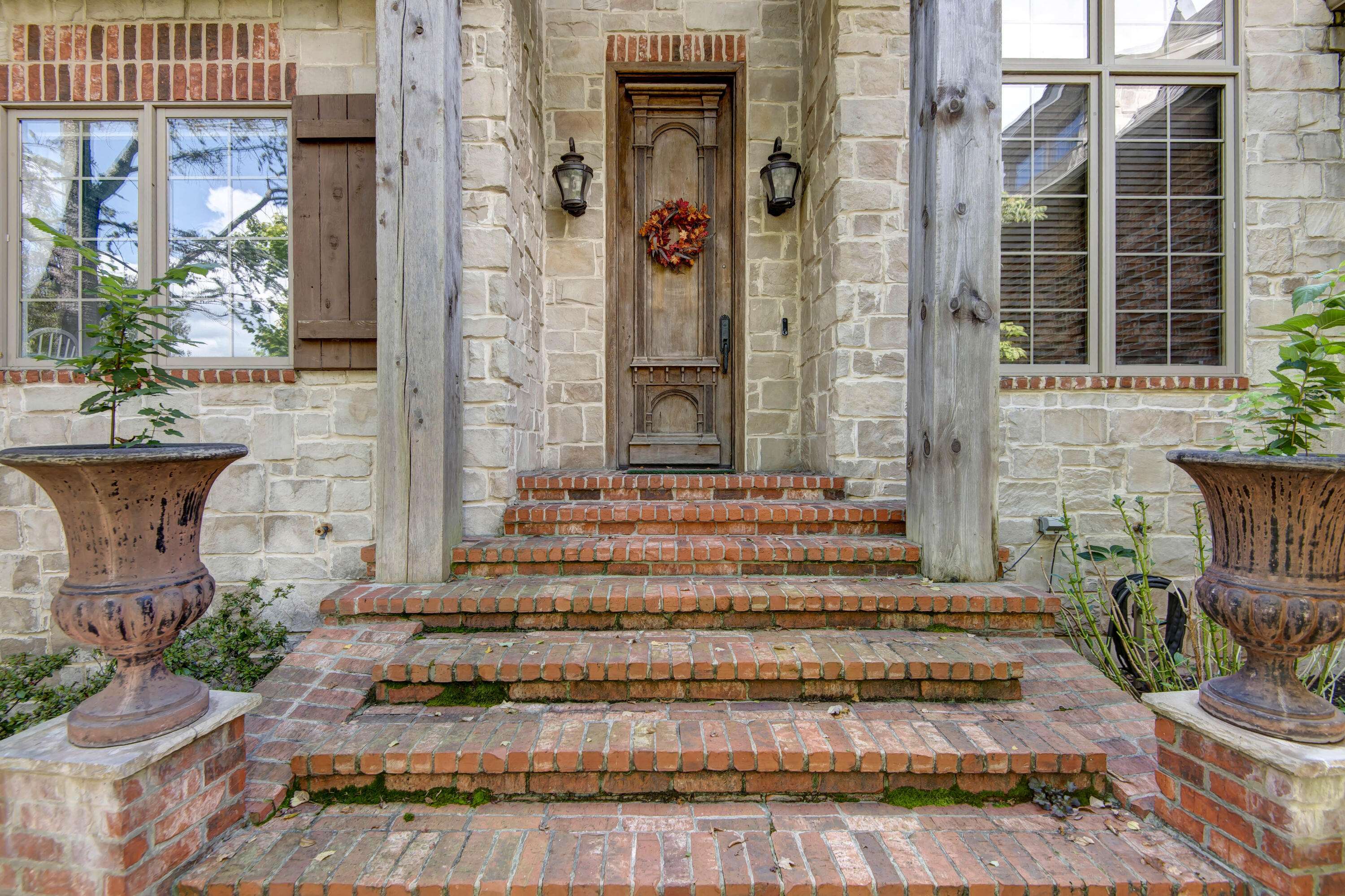 6116 S Danforth AVE, Springfield, MO 65804