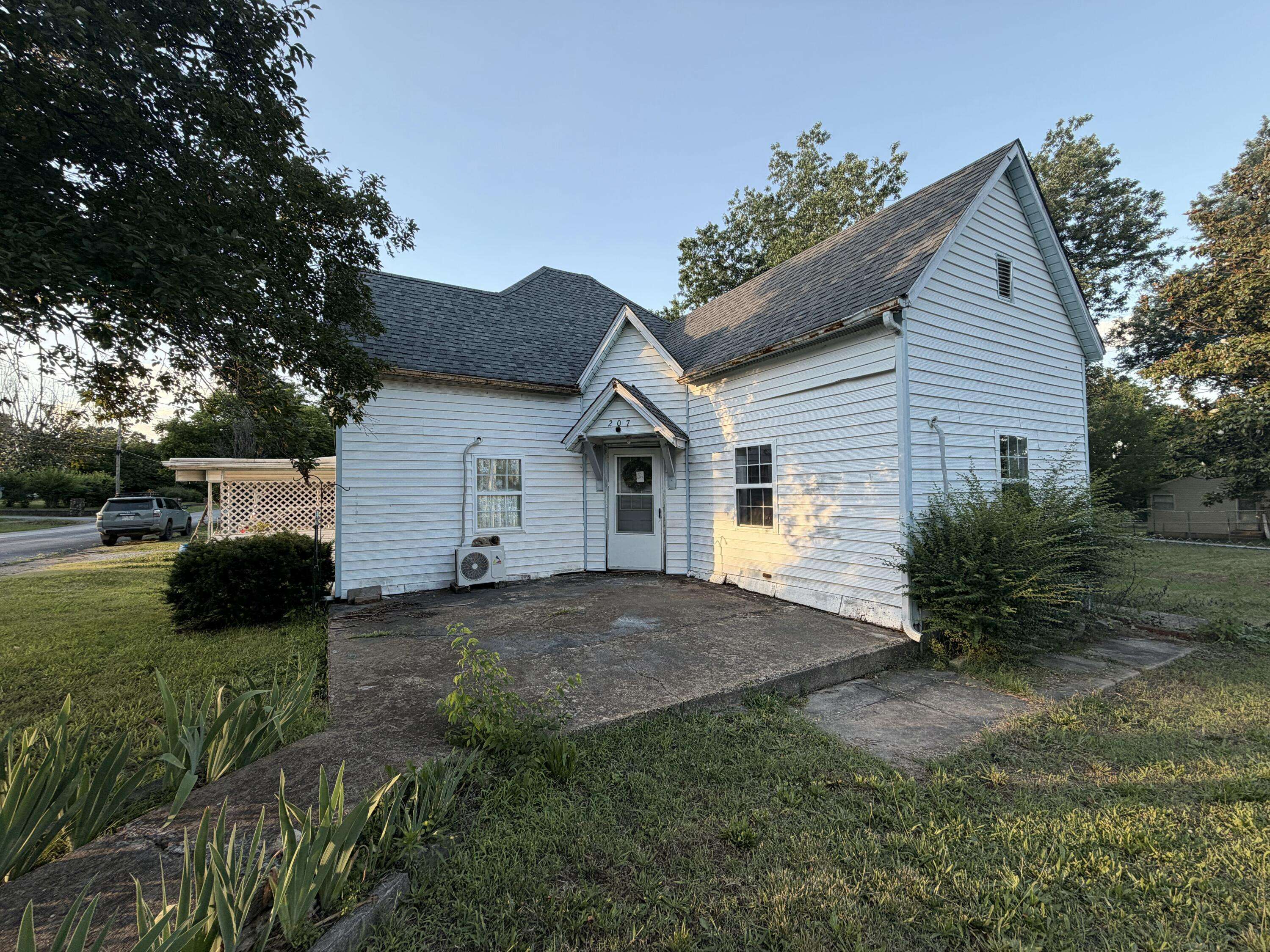 207 Broadway ST, Alton, MO 65606