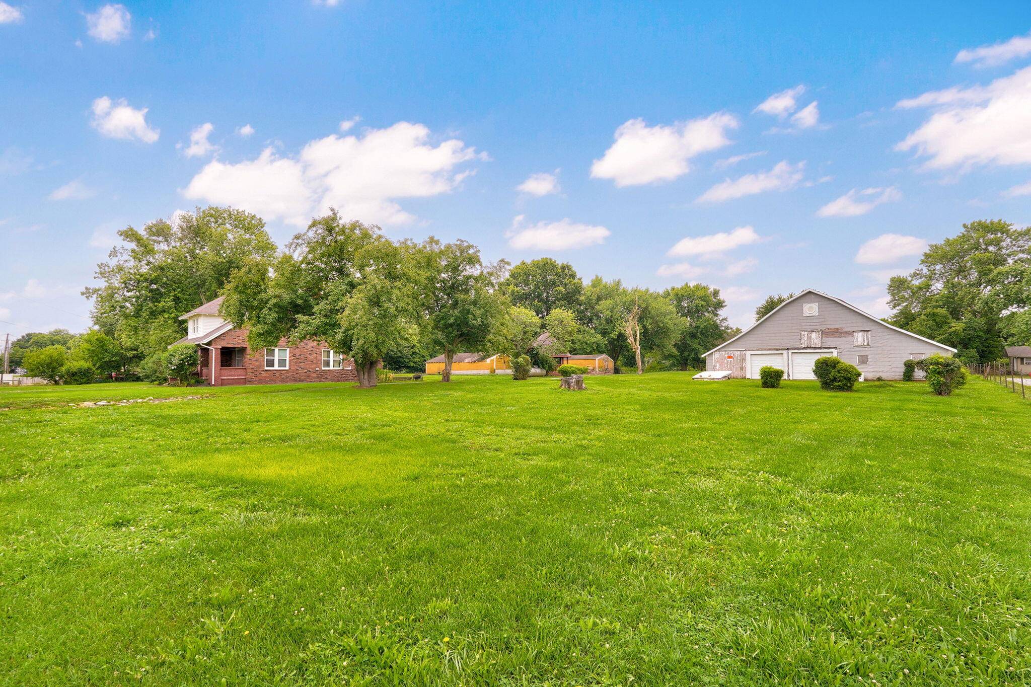 7810 State Highway 14, Sparta, MO 65753
