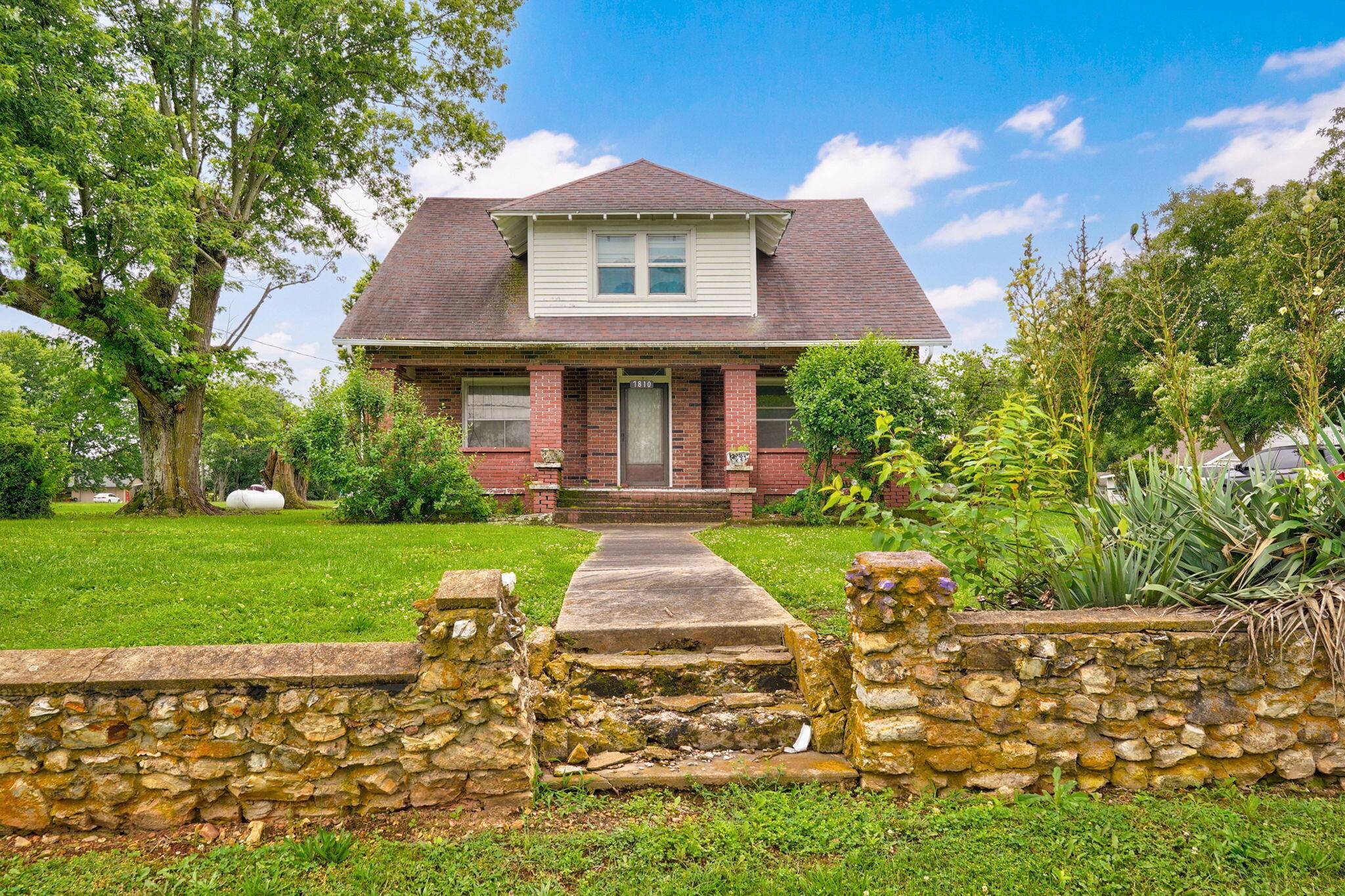 7810 State Highway 14, Sparta, MO 65753