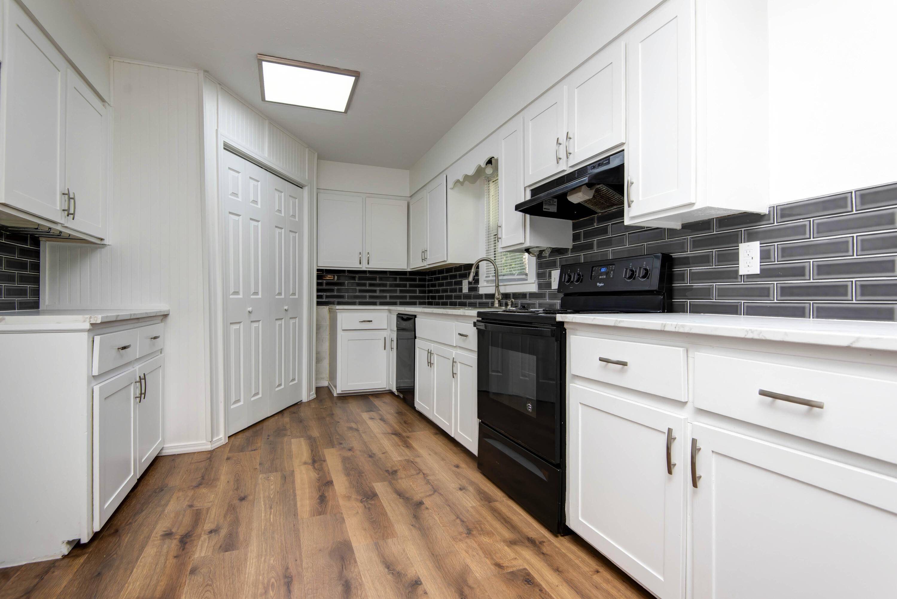 3427 S Nettleton AVE, Springfield, MO 65807