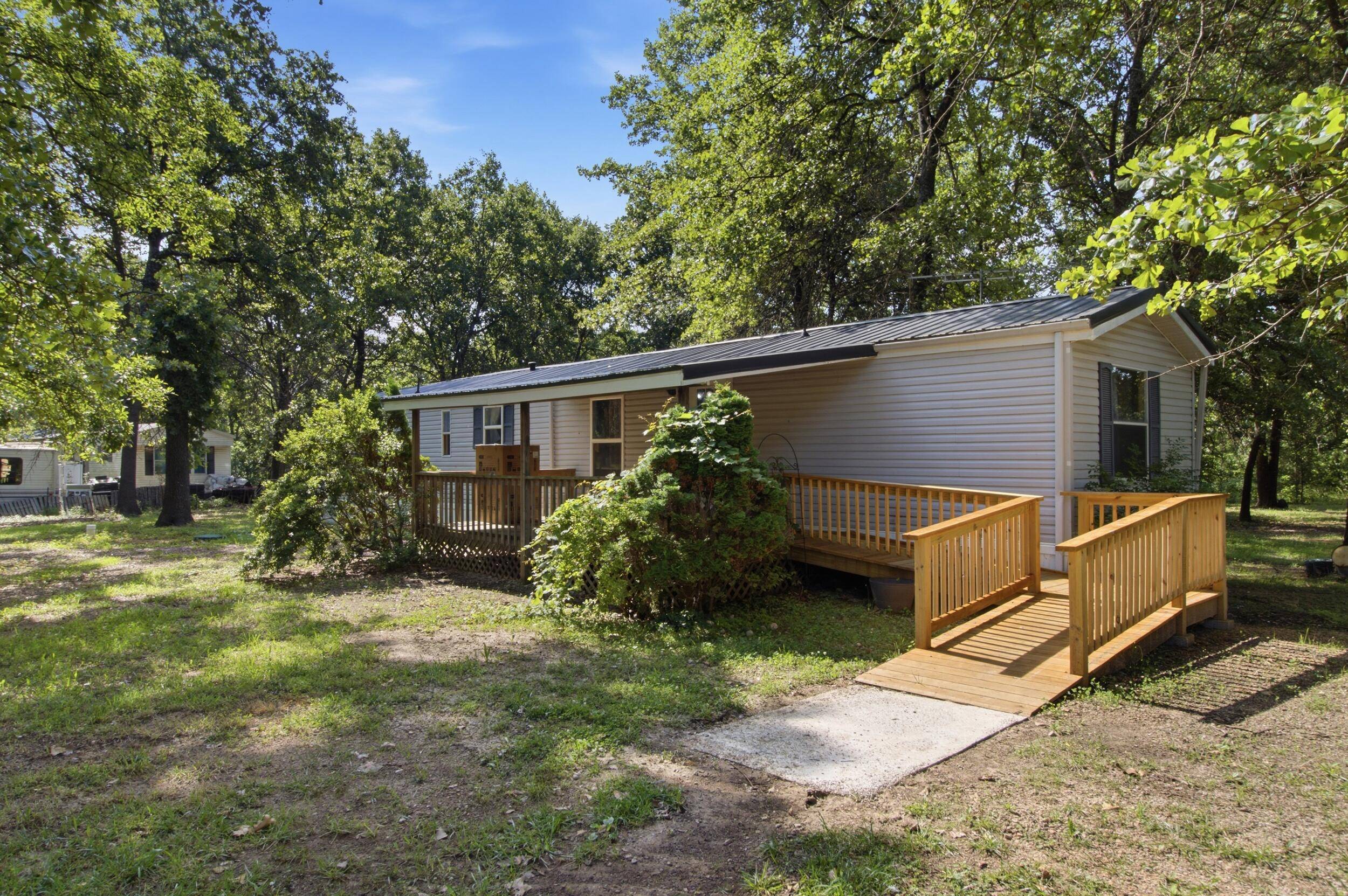 5538 Private Road 1260, West Plains, MO 65775