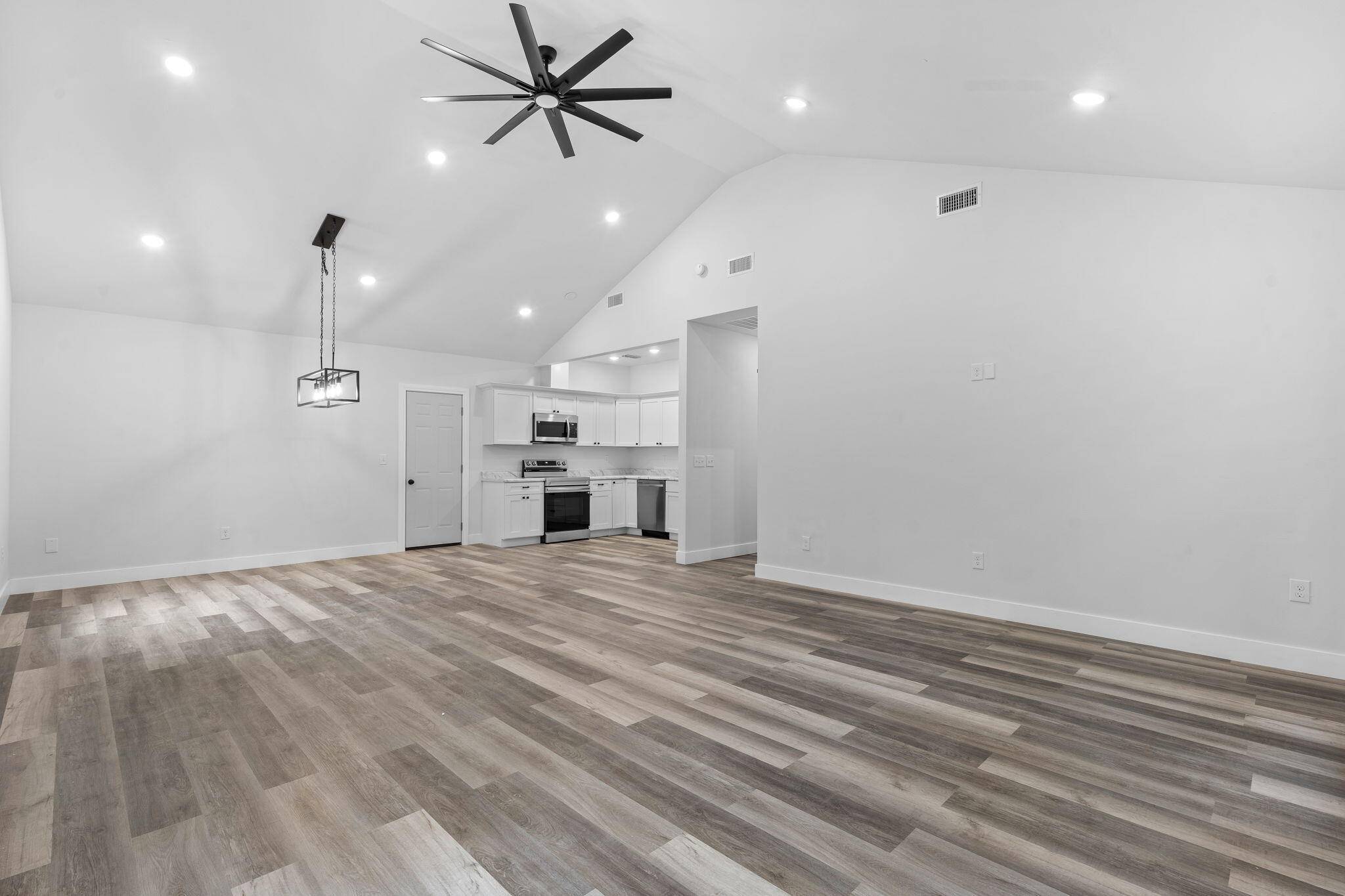 5025 Dogwood AVE, Merriam Woods, MO 65740