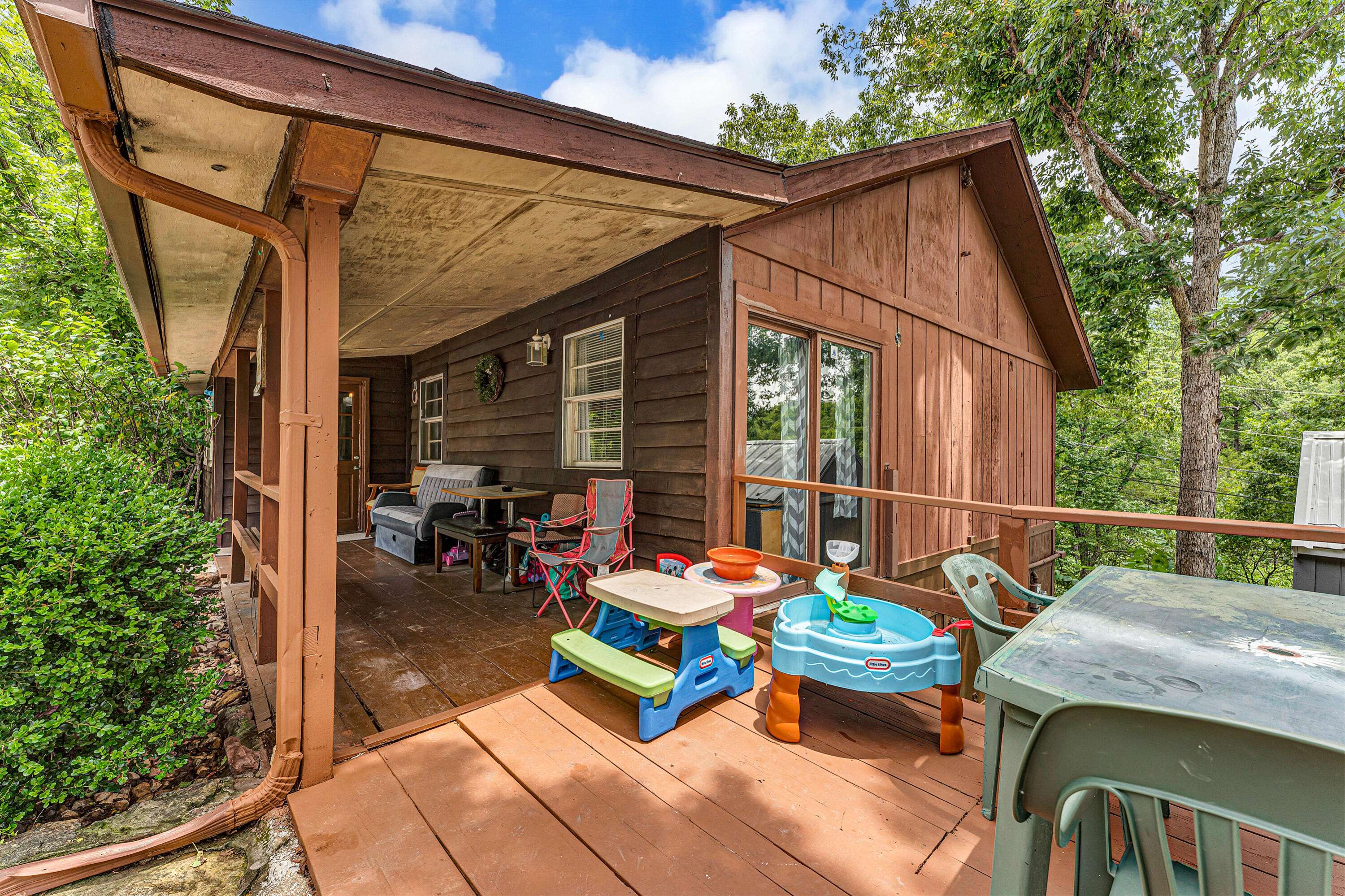 2594 State Highway F, Branson, MO 65616