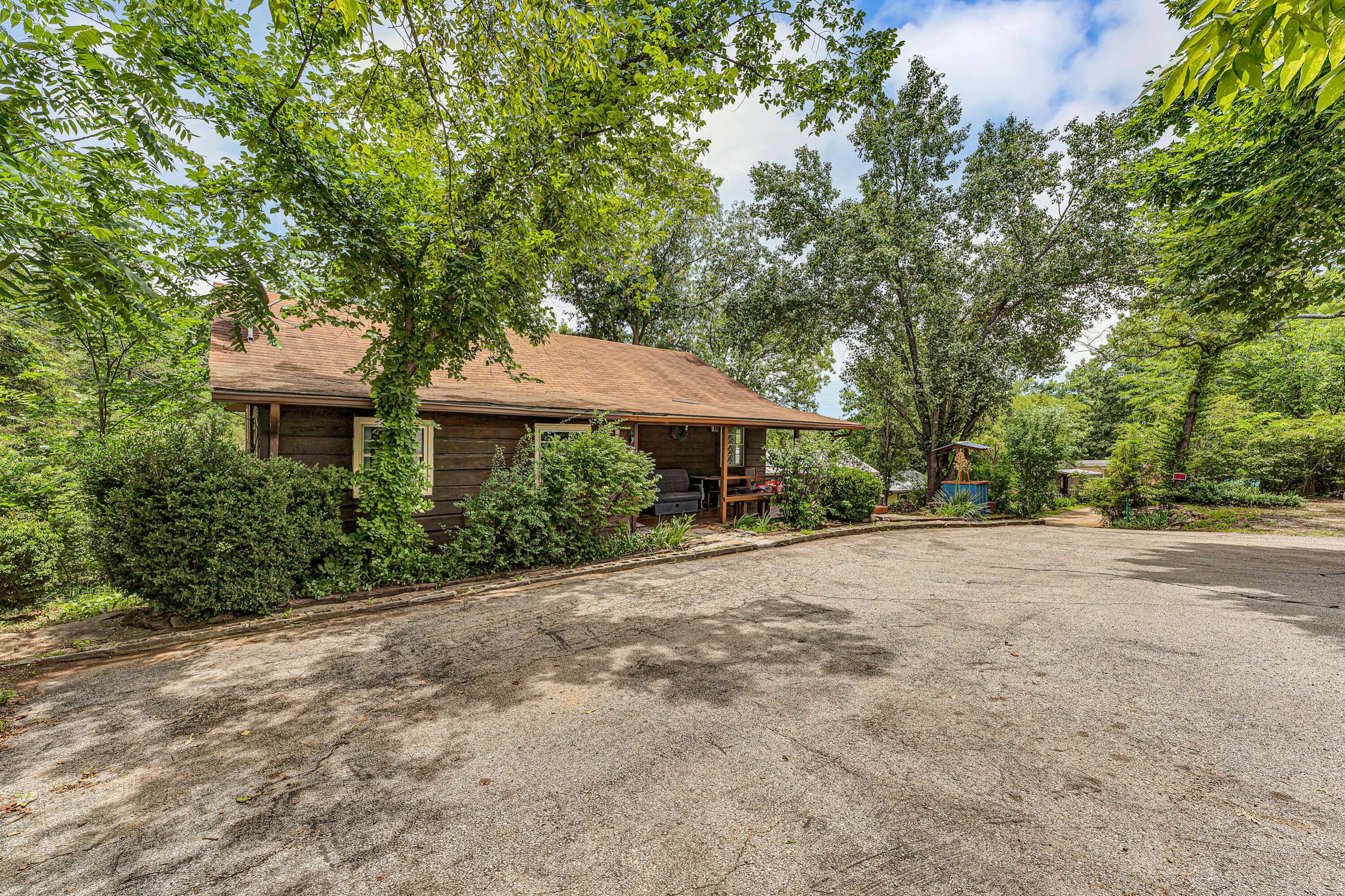 2594 State Highway F, Branson, MO 65616
