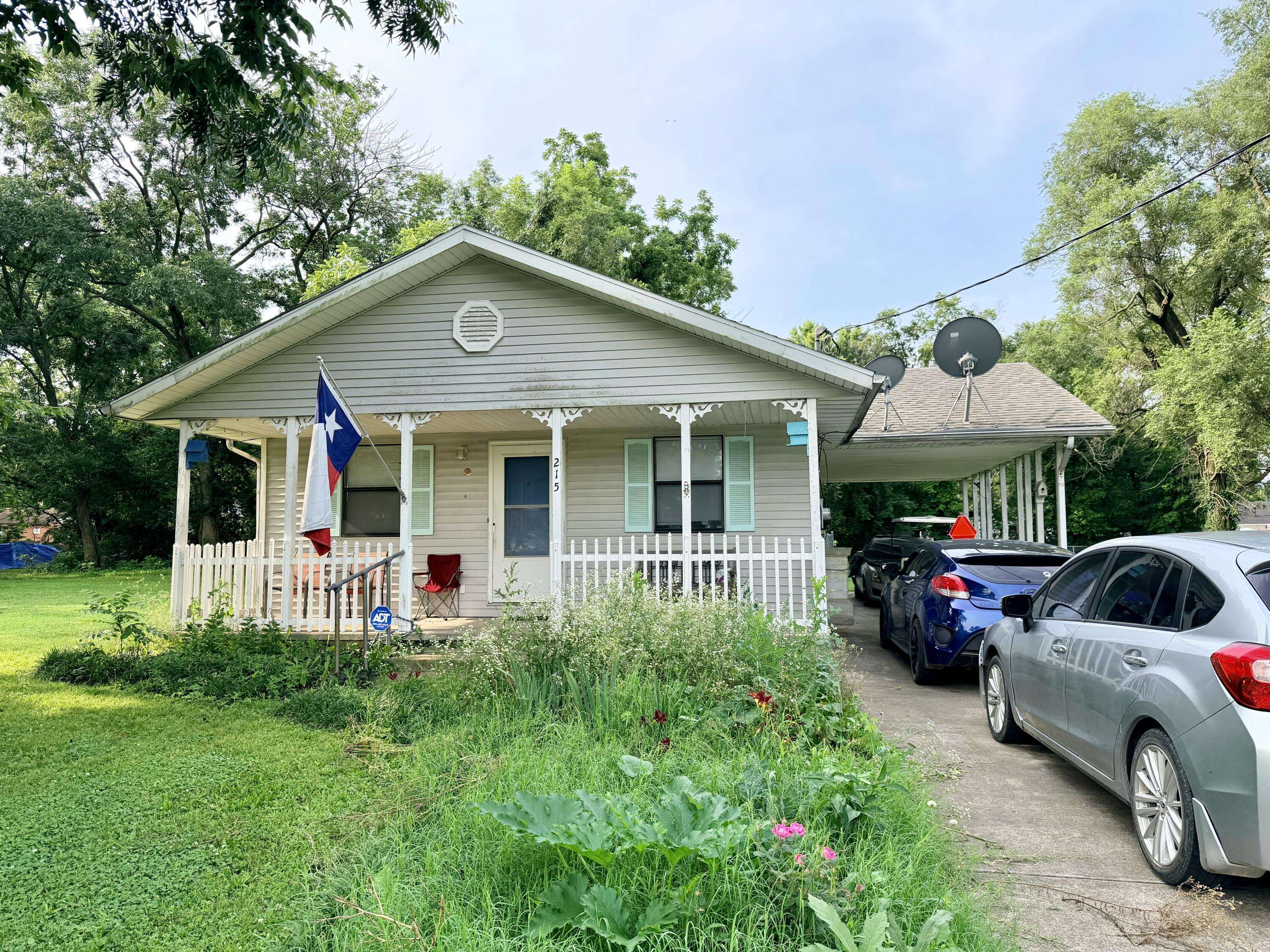 215 Mc Pherson ST, Greenfield, MO 65661
