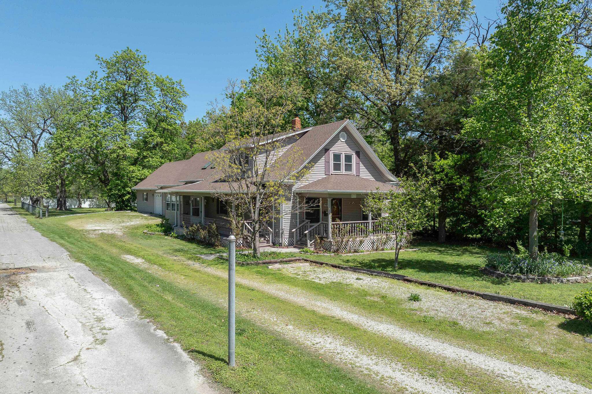 537 W Talmage ST, Springfield, MO 65803