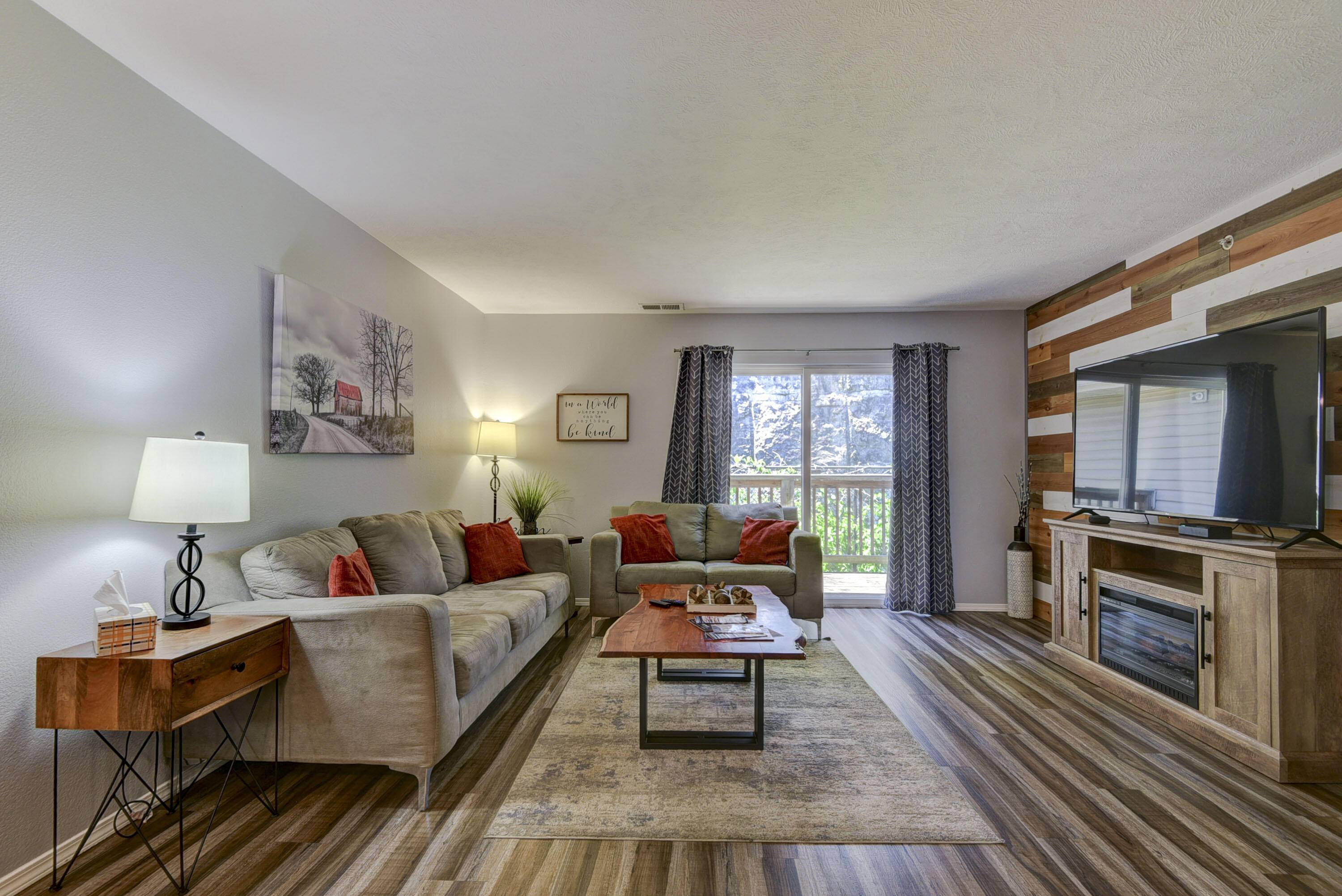 2912 Vineyards Pkwy #3, Branson, MO 65616