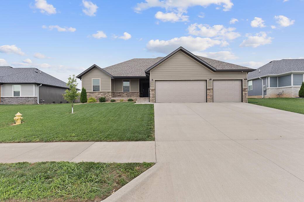1026 S Gettysburg LOOP, Republic, MO 65738