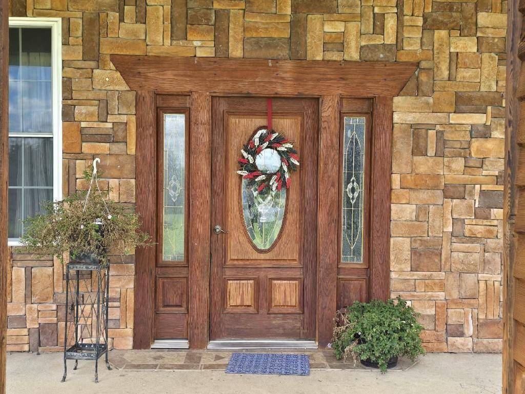 16705 Oak Hill Drive RD, Houston, MO 65483