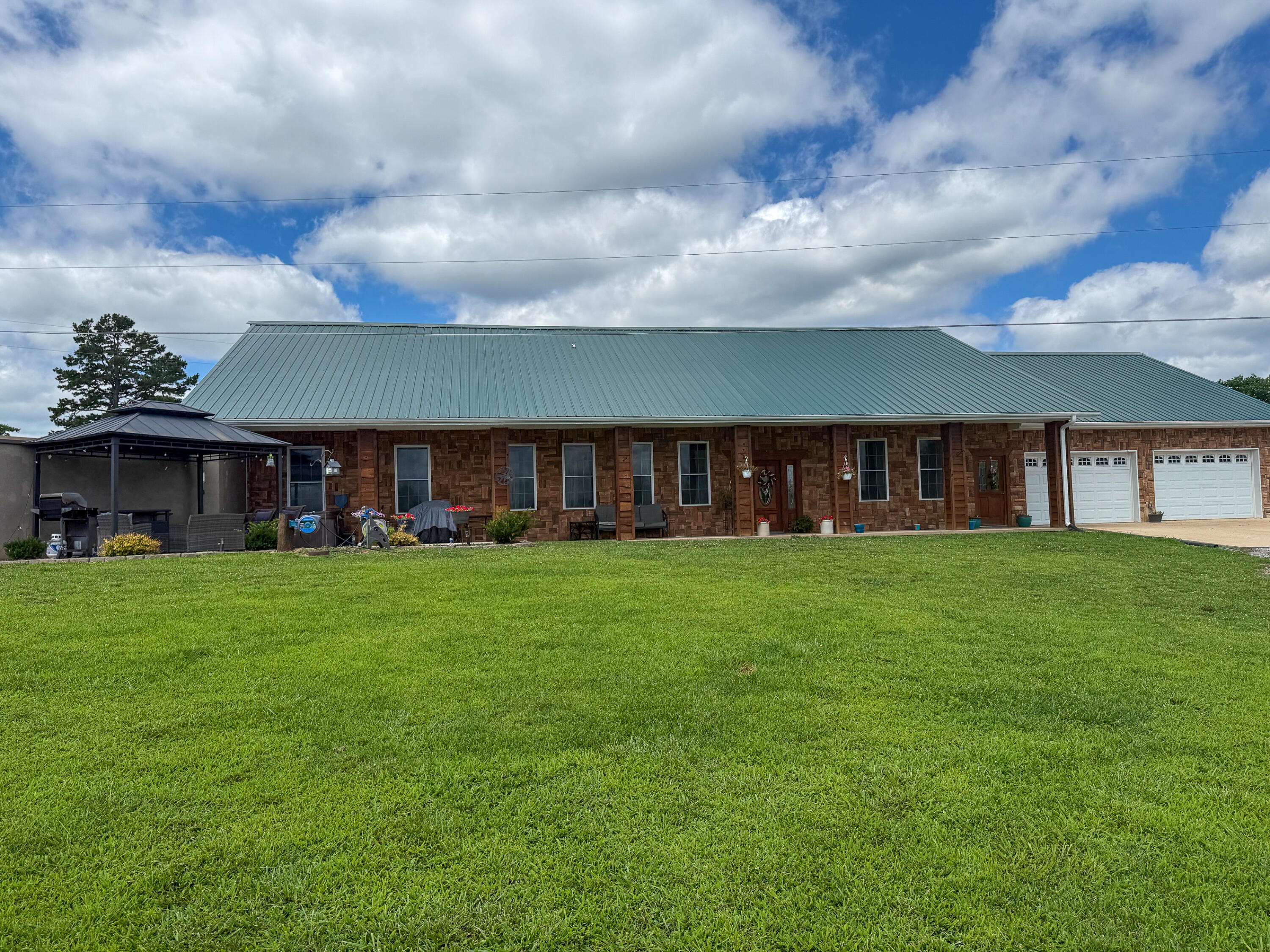 16705 Oak Hill Drive RD, Houston, MO 65483