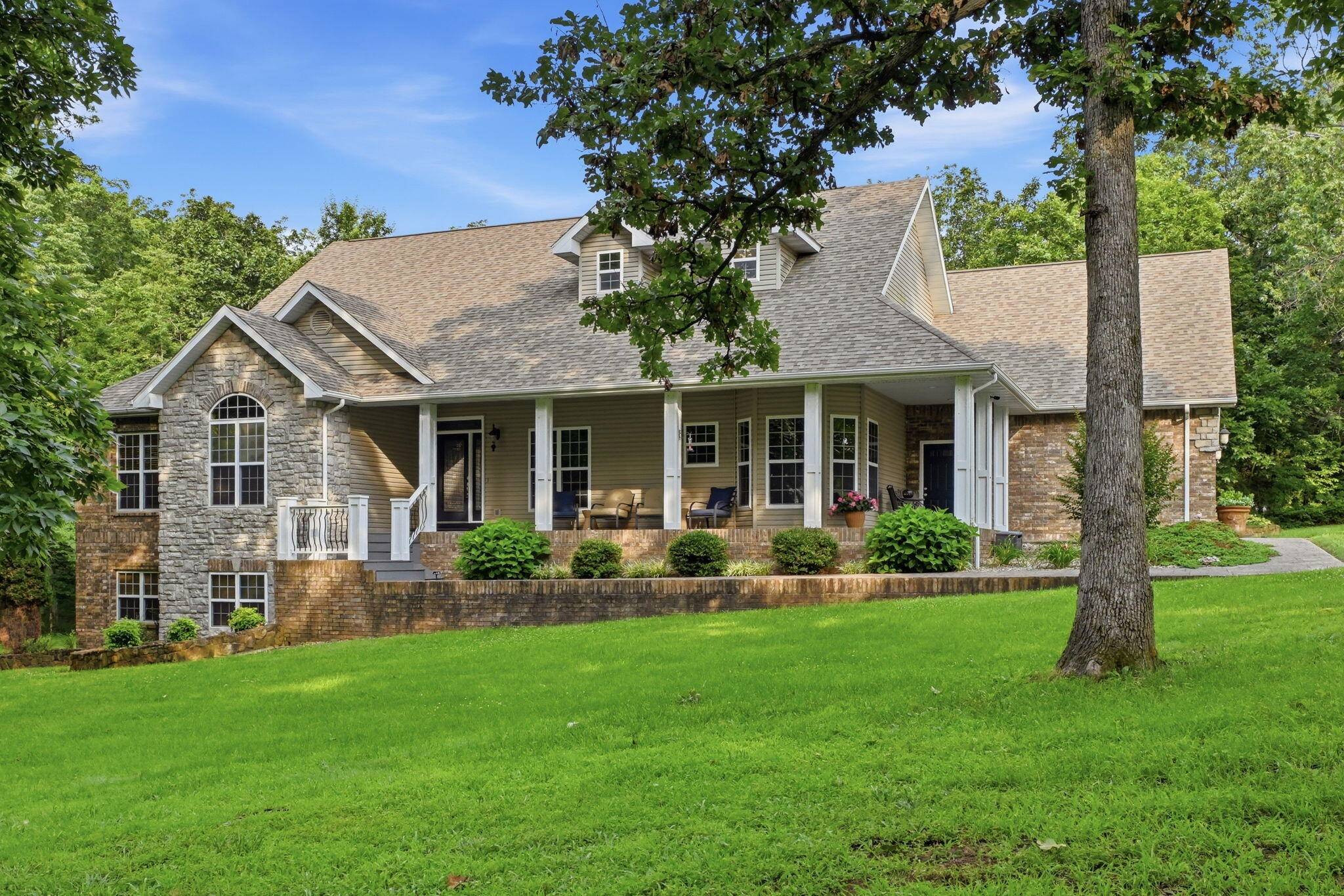 4241 S 90th RD, Bolivar, MO 65613