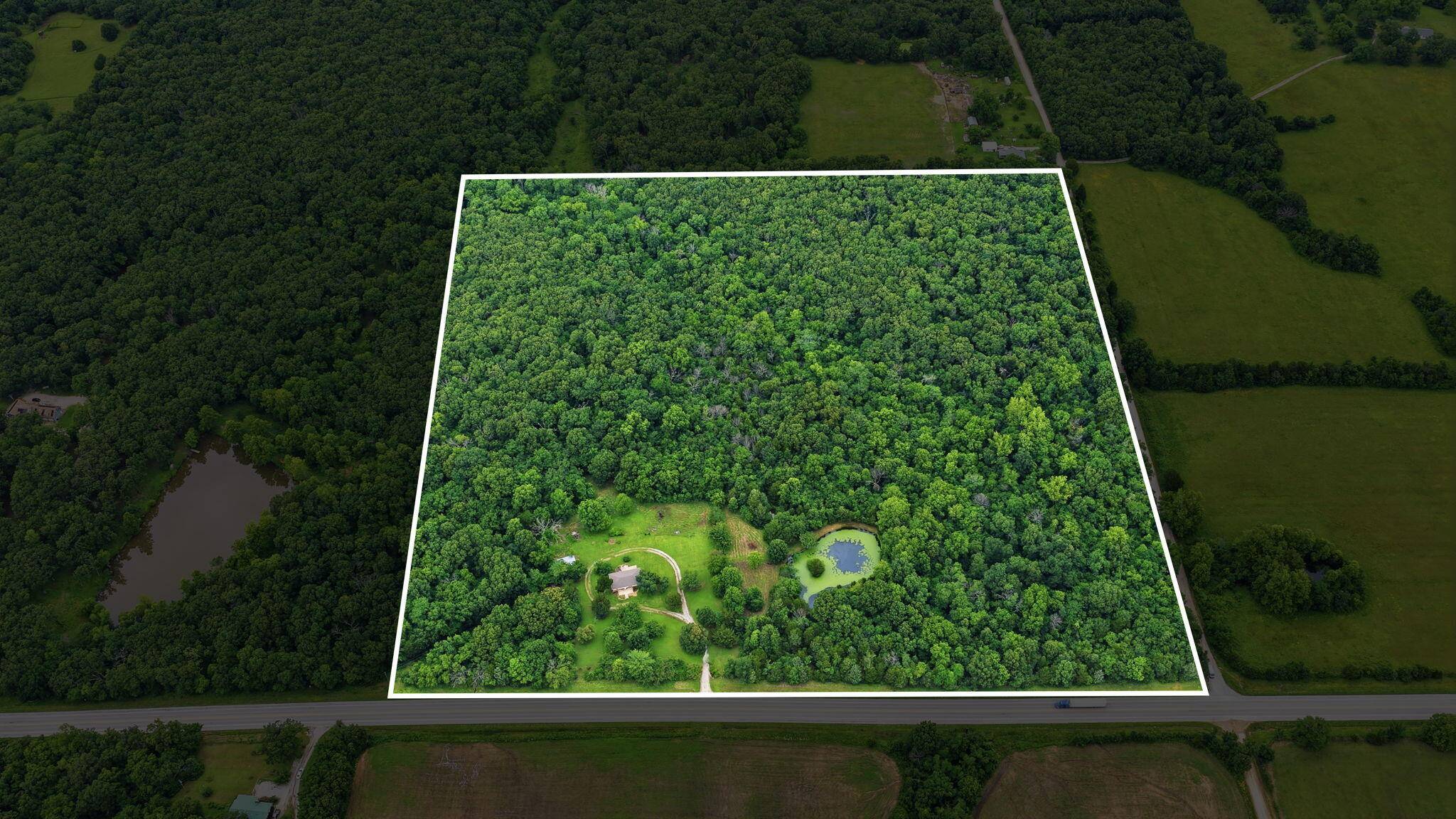 6815 SE U.S. 54, Collins, MO 64738